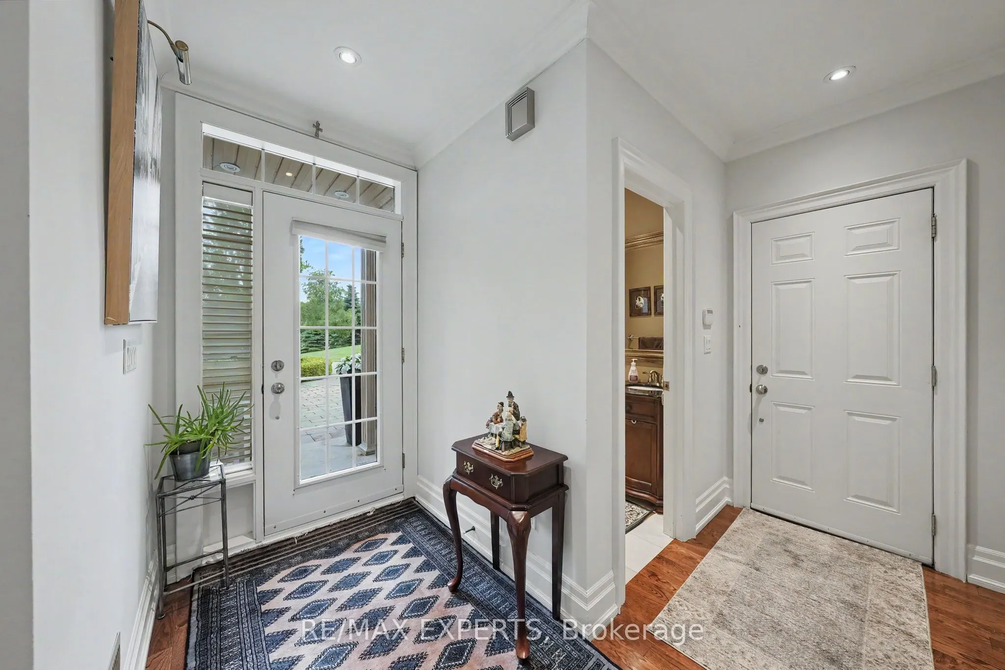 4 Woodlot Court