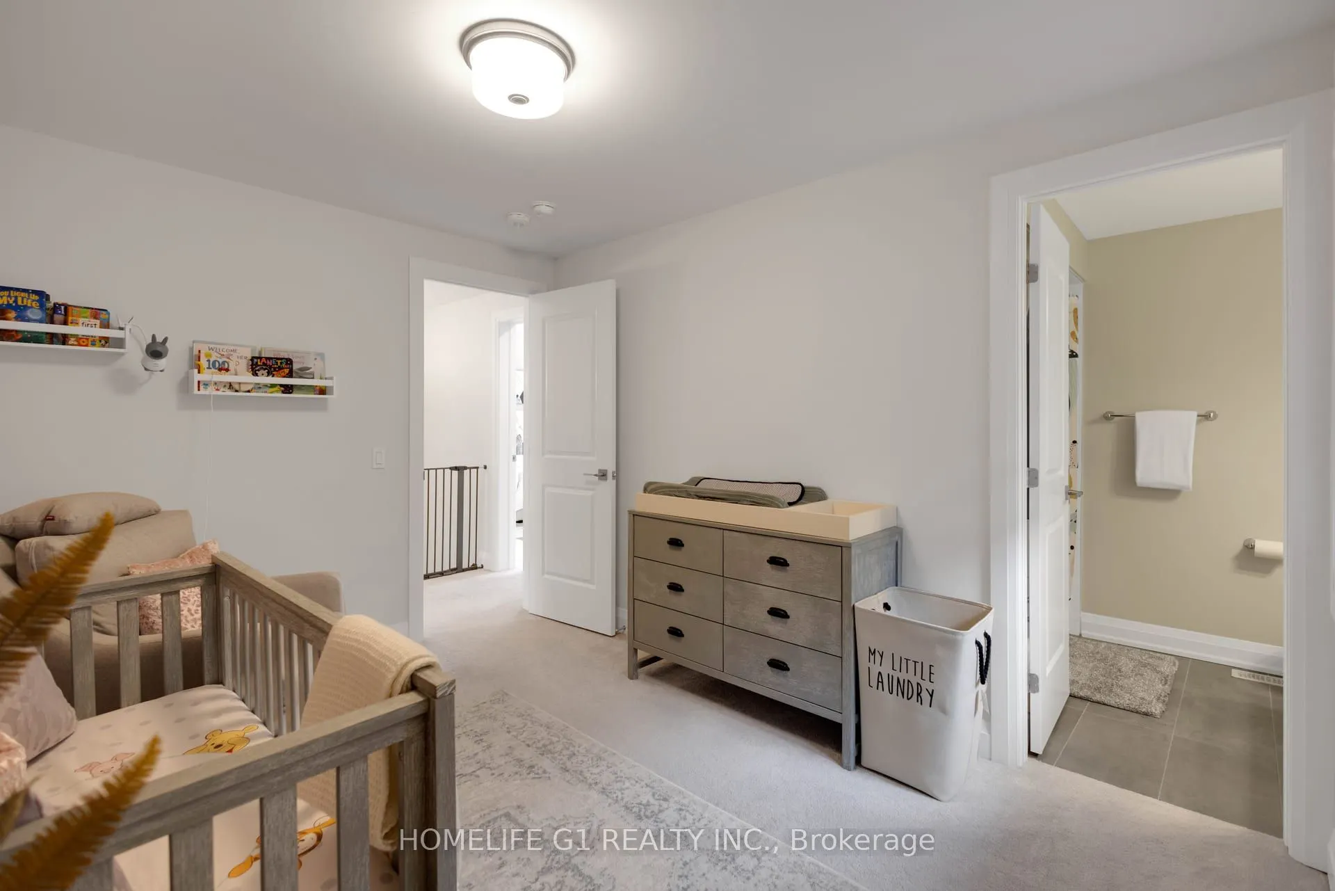4044 Channing Crescent