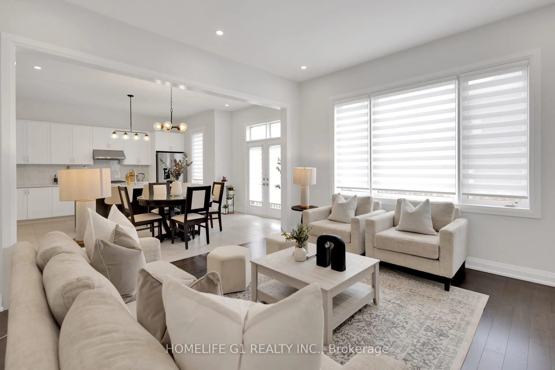 4044 Channing Crescent