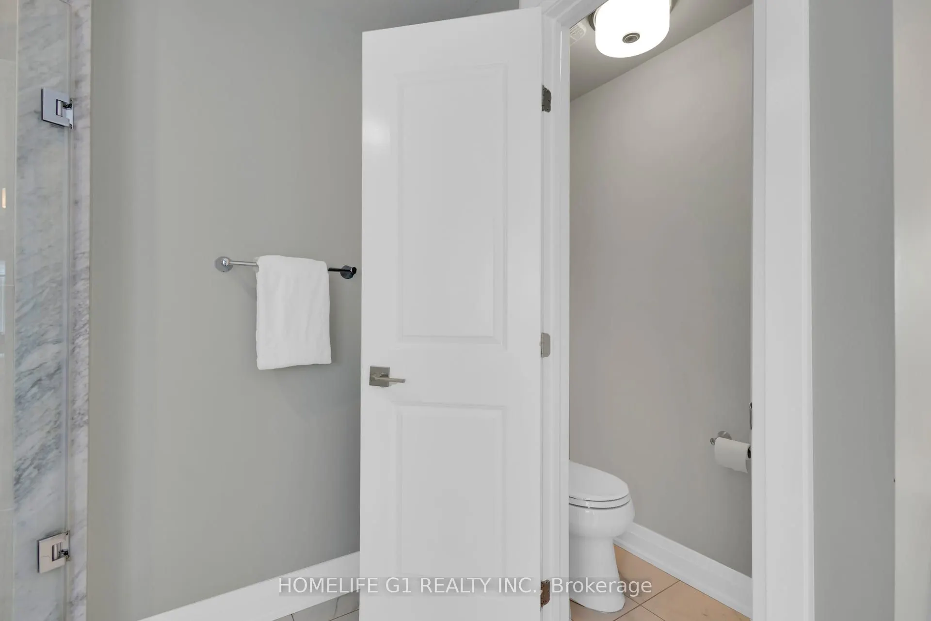 4044 Channing Crescent