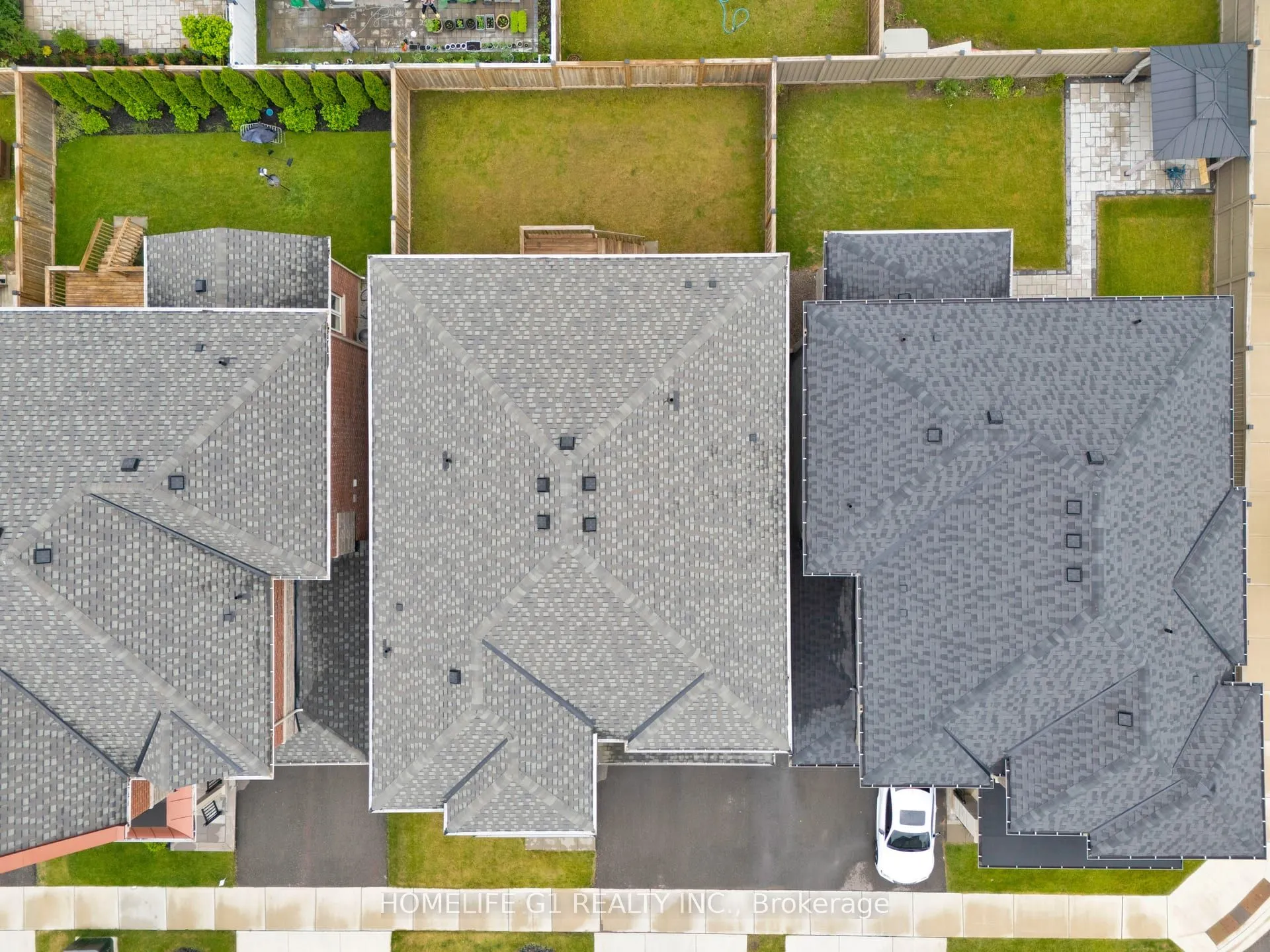 4044 Channing Crescent