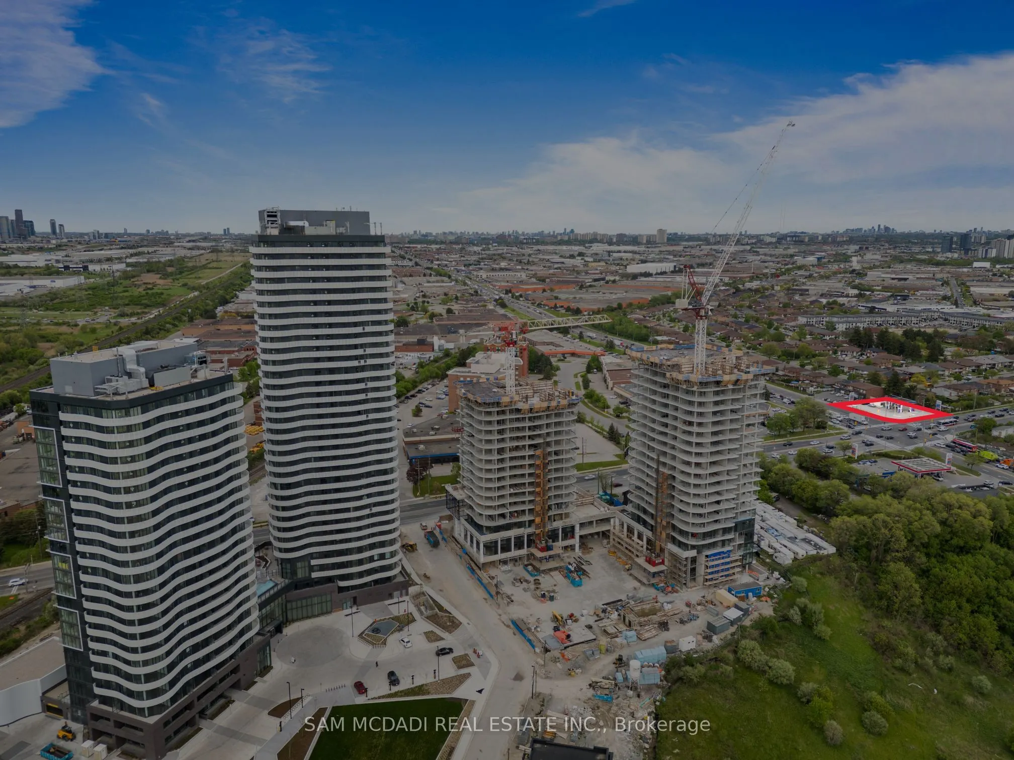 6199 Steeles Avenue W