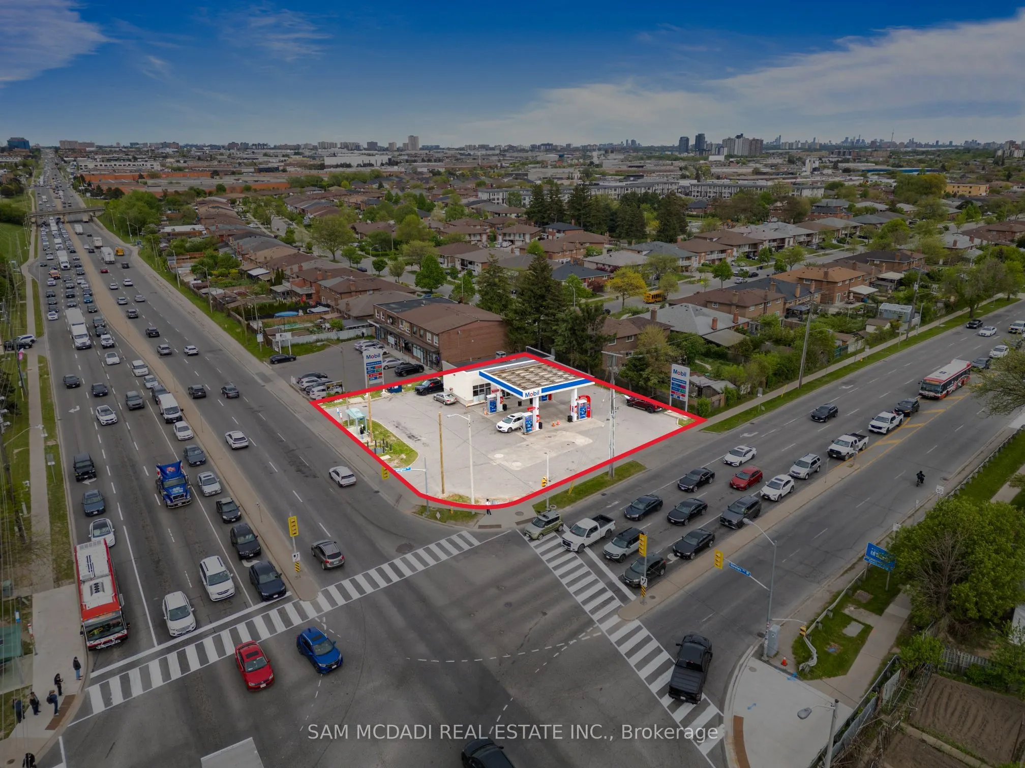6199 Steeles Avenue W