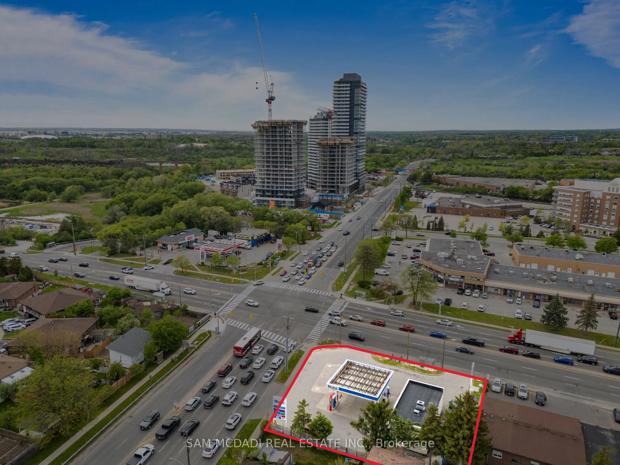 6199 Steeles Avenue W