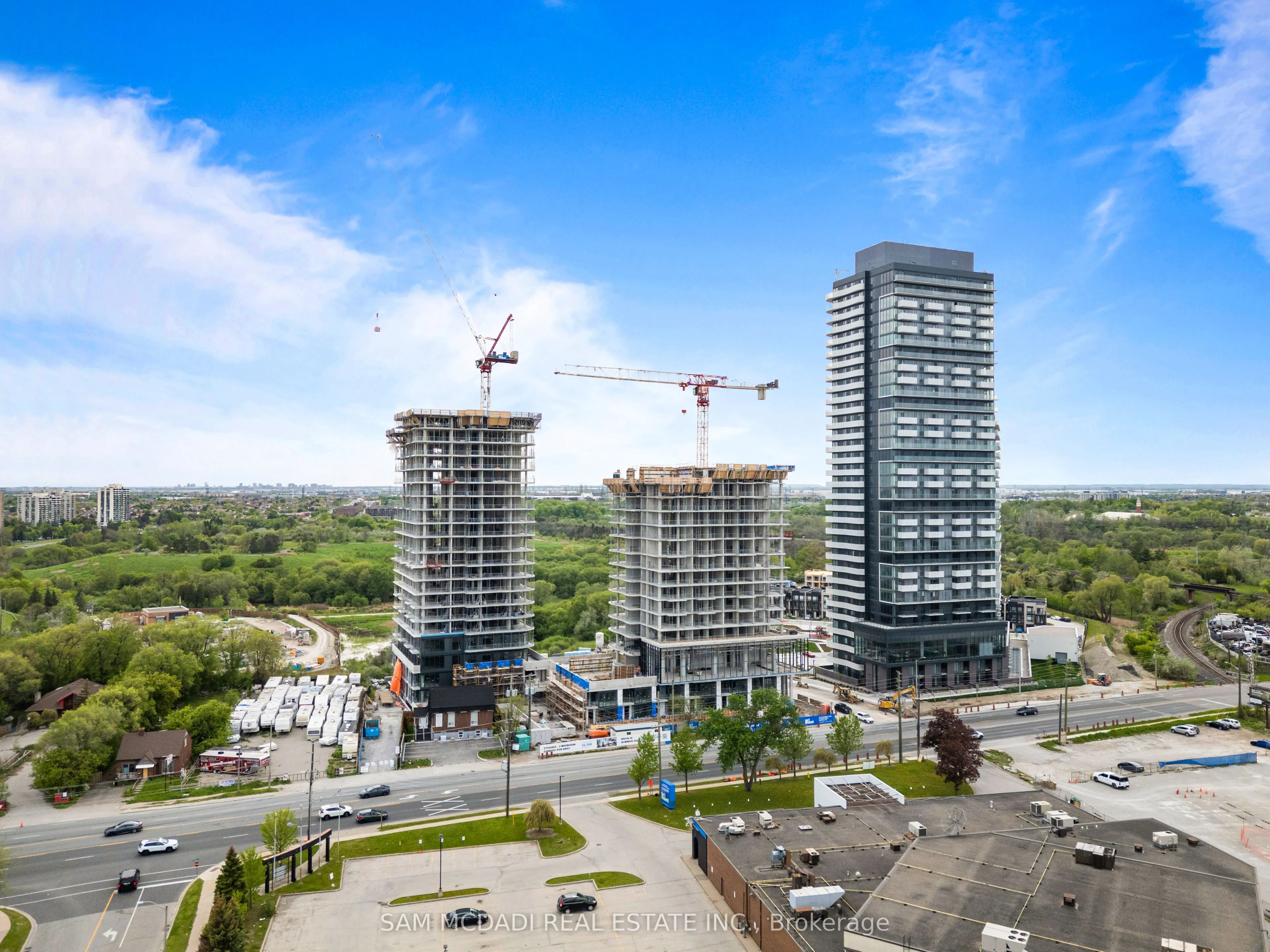 6199 Steeles Avenue W