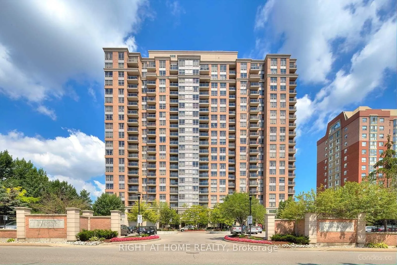55 Strathaven Drive #1808
