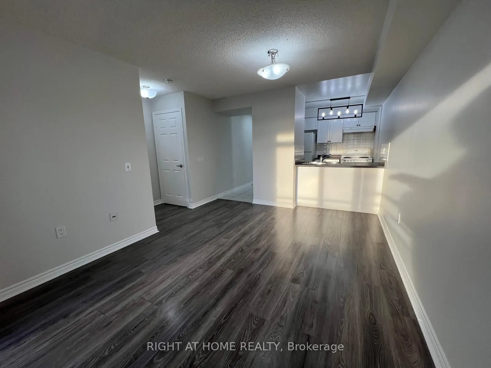 55 Strathaven Drive #1808