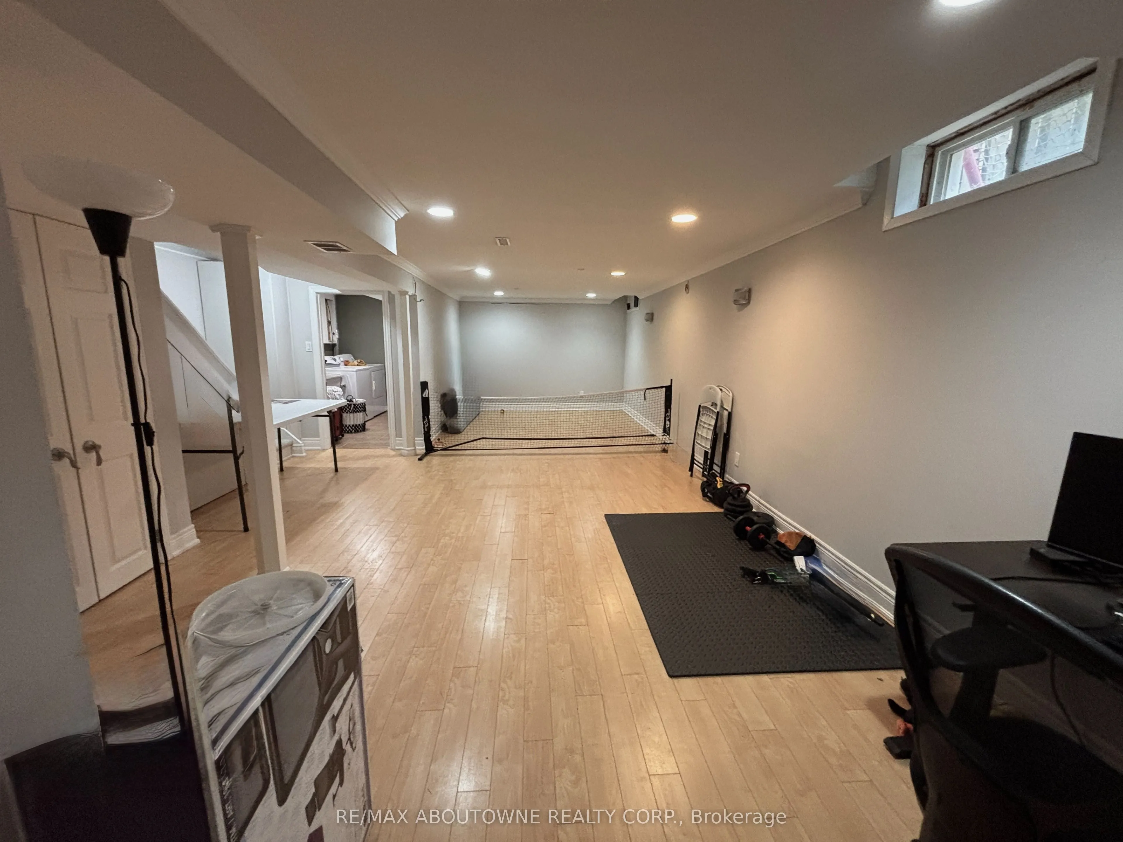 3072 Patrick Crescent