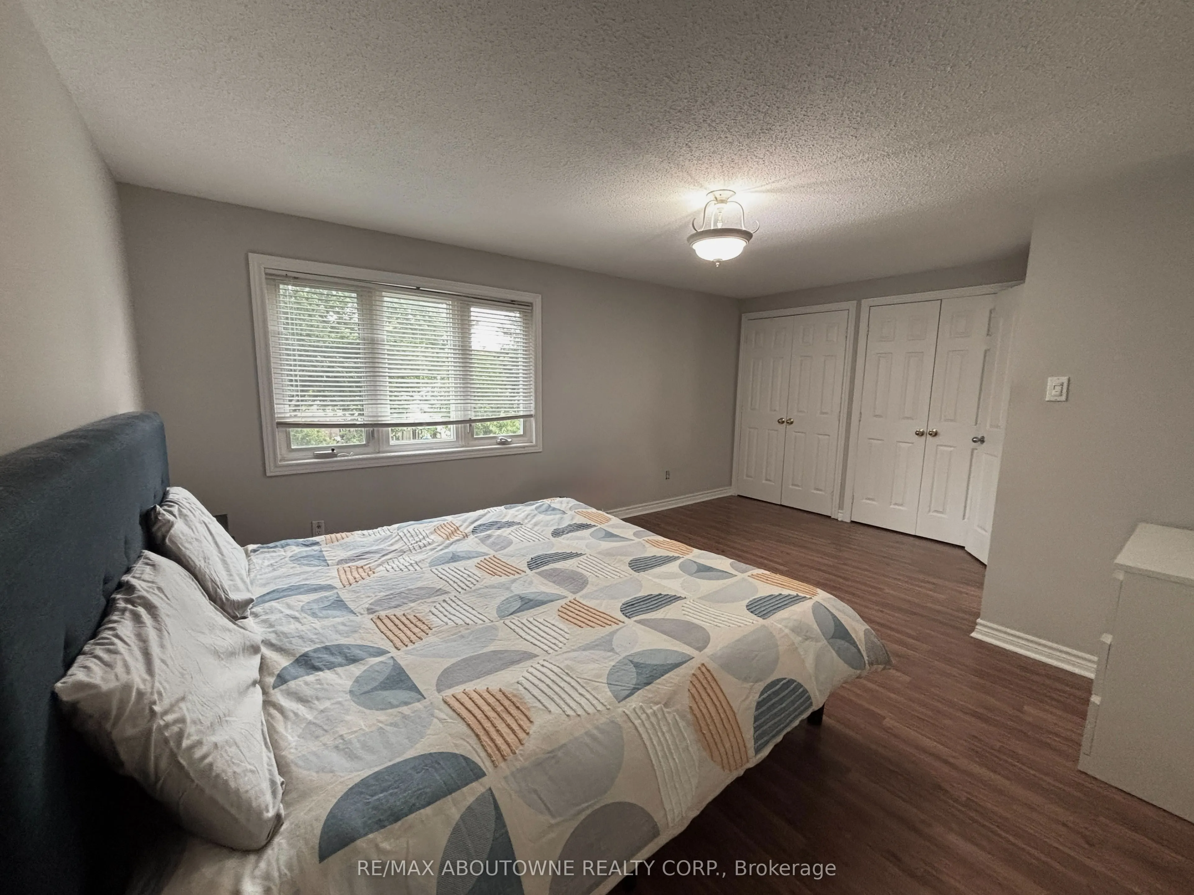3072 Patrick Crescent