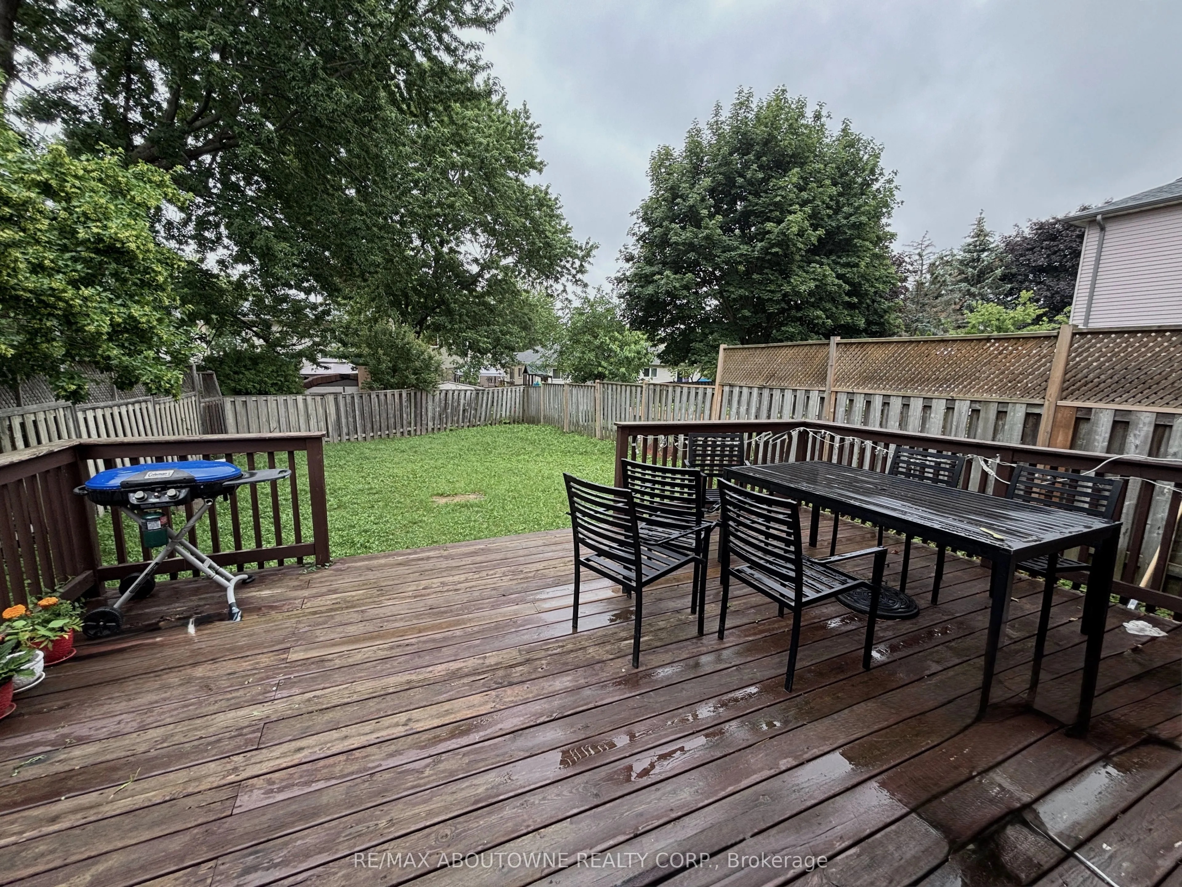 3072 Patrick Crescent