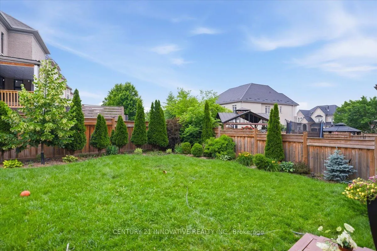 13 Royal West Drive
