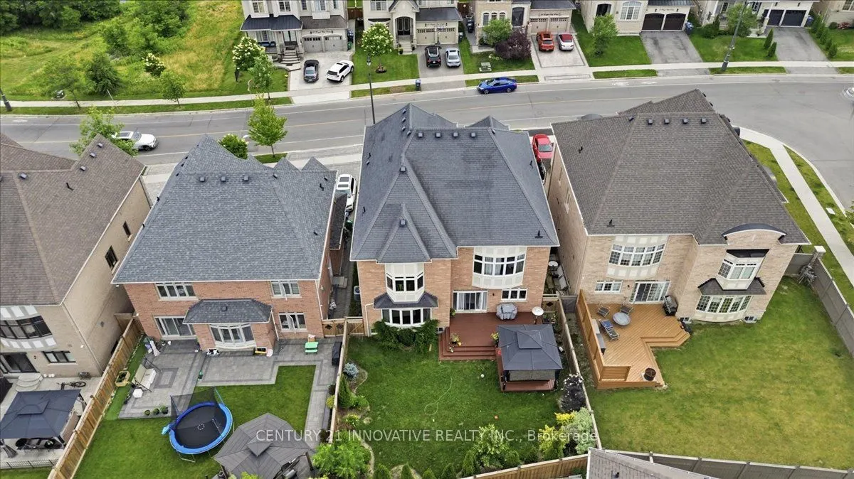13 Royal West Drive