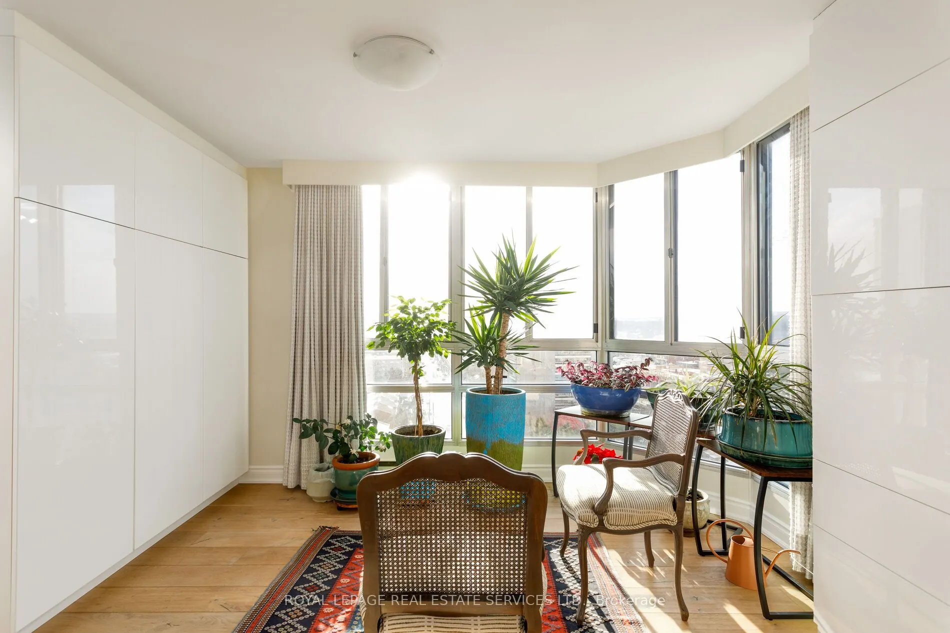 2180 Marine Drive #1401