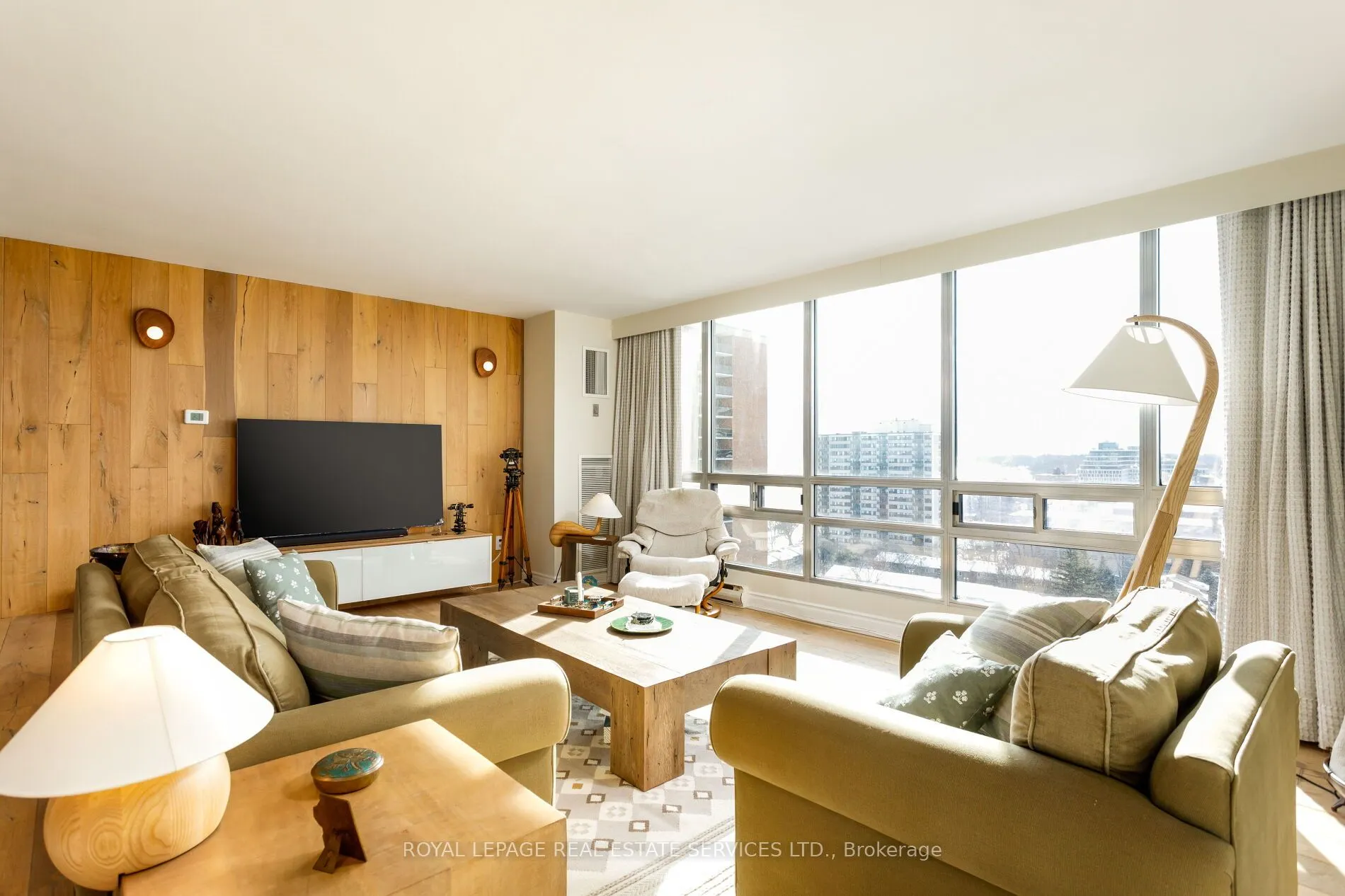 2180 Marine Drive #1401