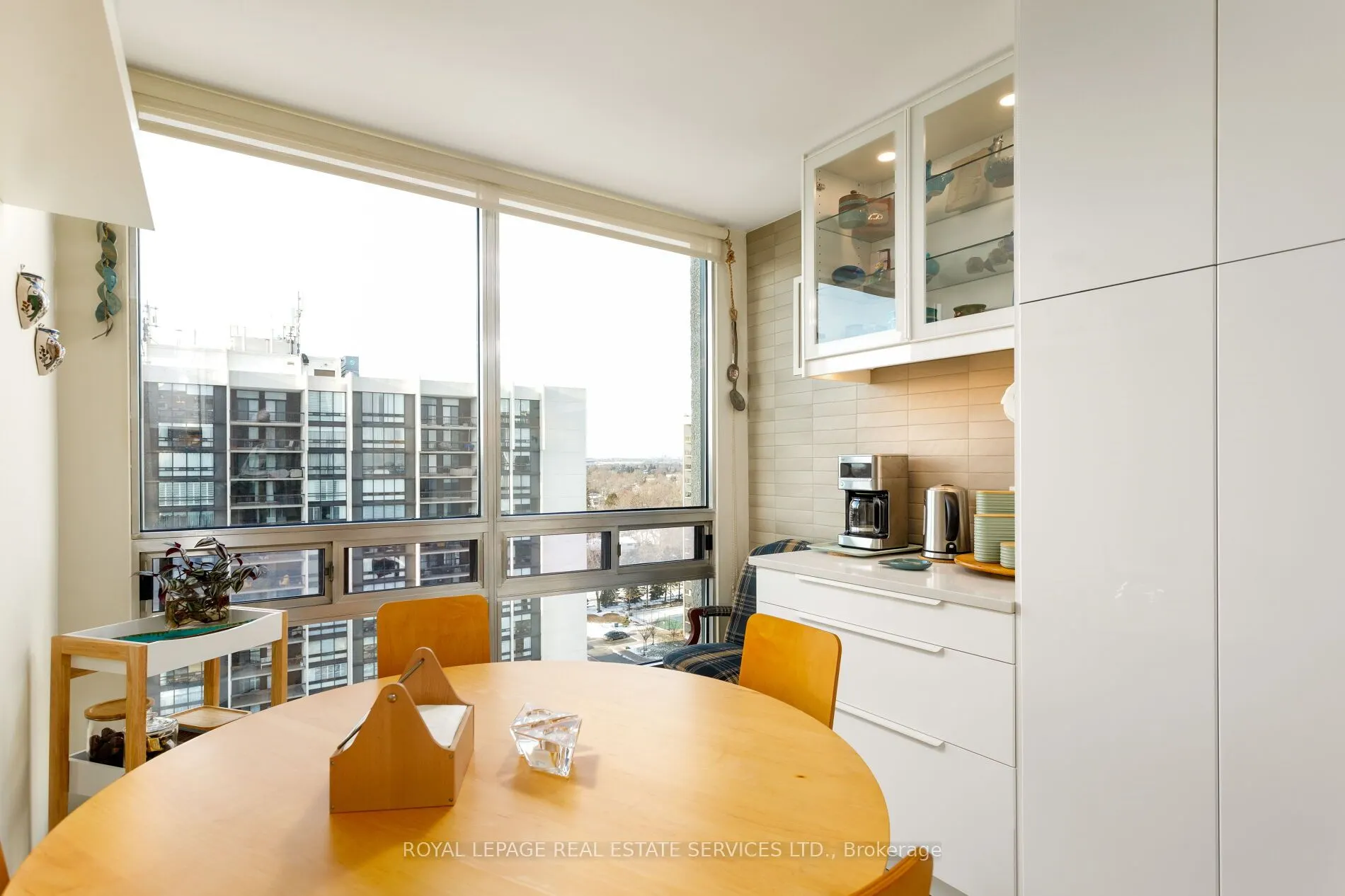 2180 Marine Drive #1401