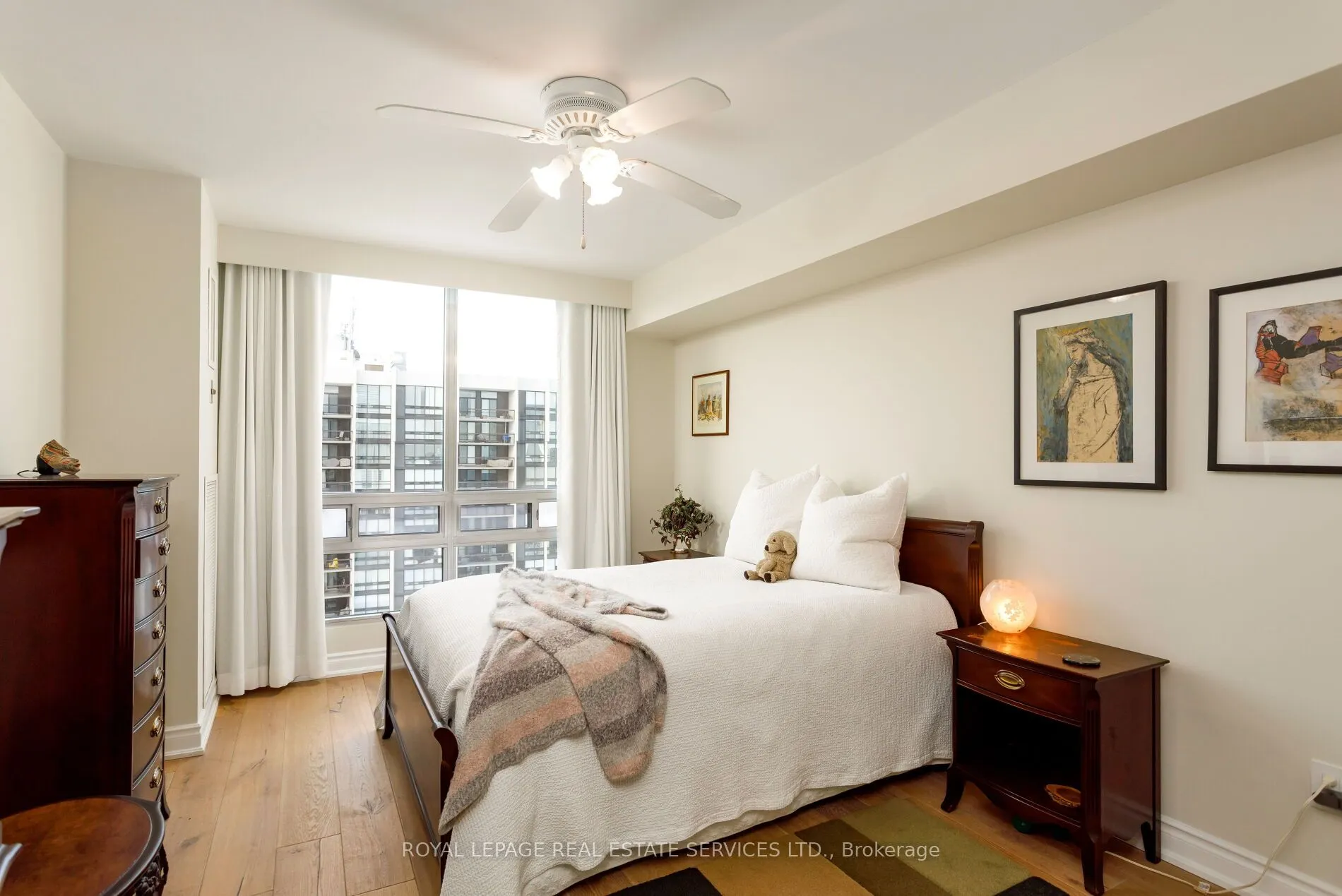 2180 Marine Drive #1401