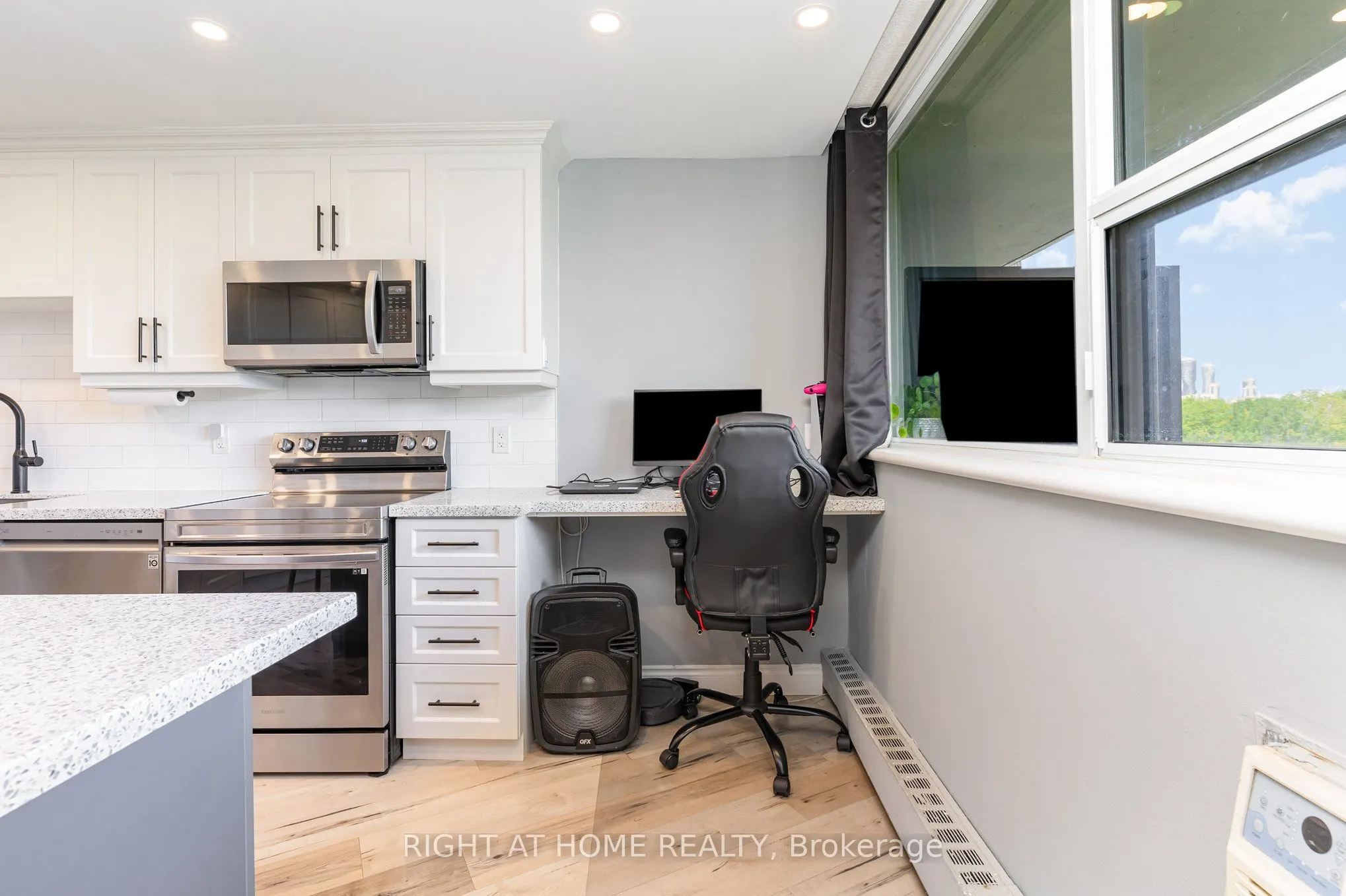 530 Lolita Gardens #505