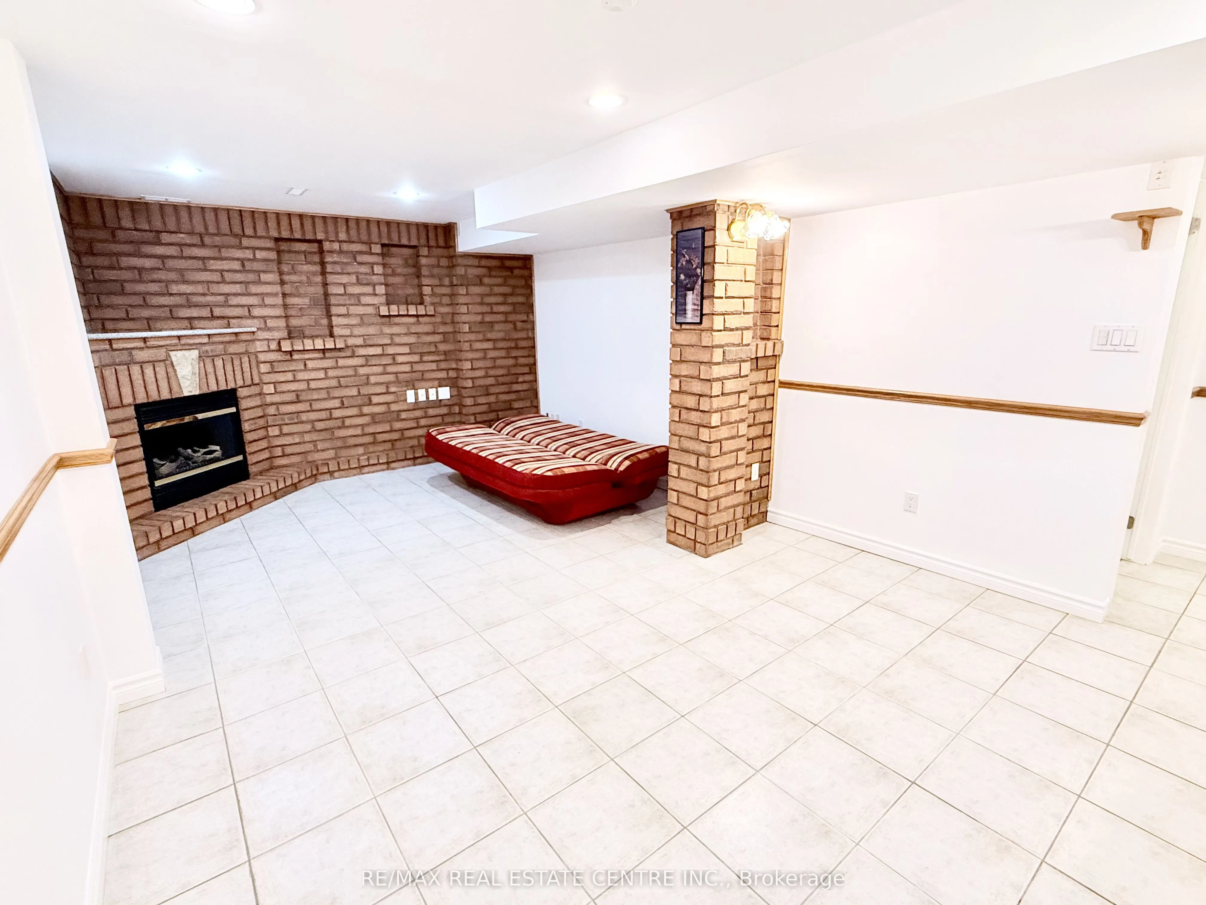 7264 Seabreeze Drive