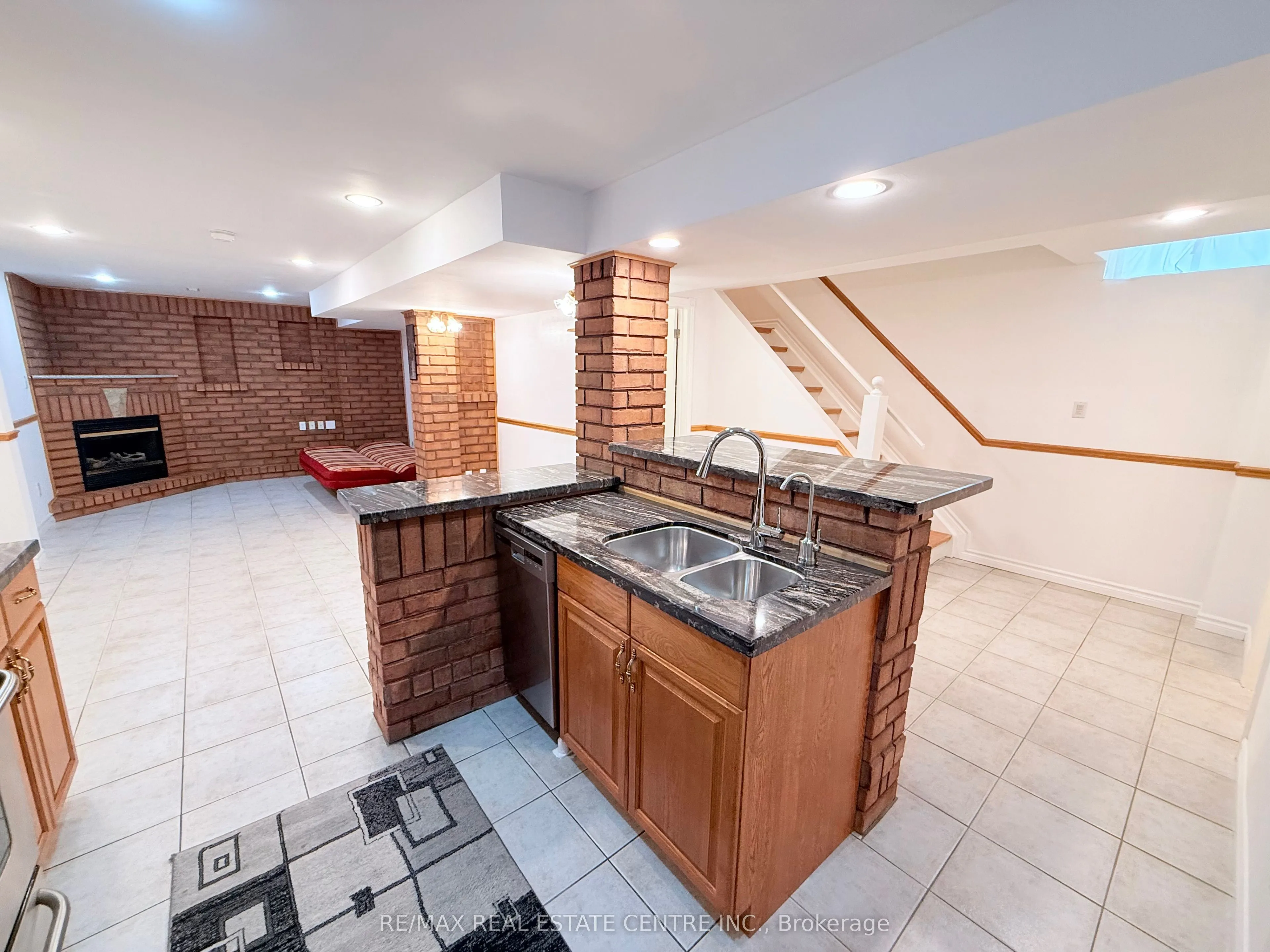 7264 Seabreeze Drive