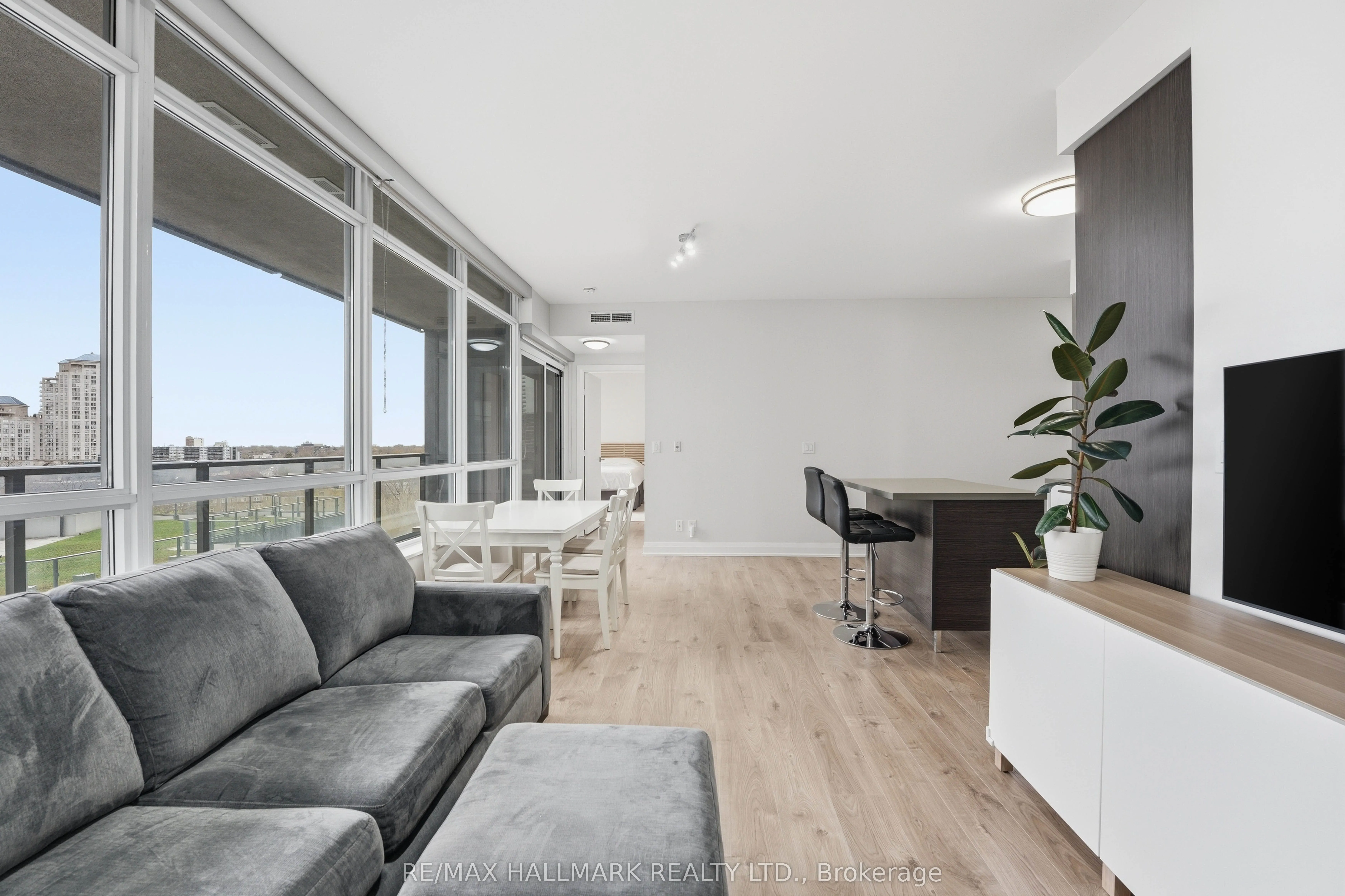 36 Park Lawn Road #710