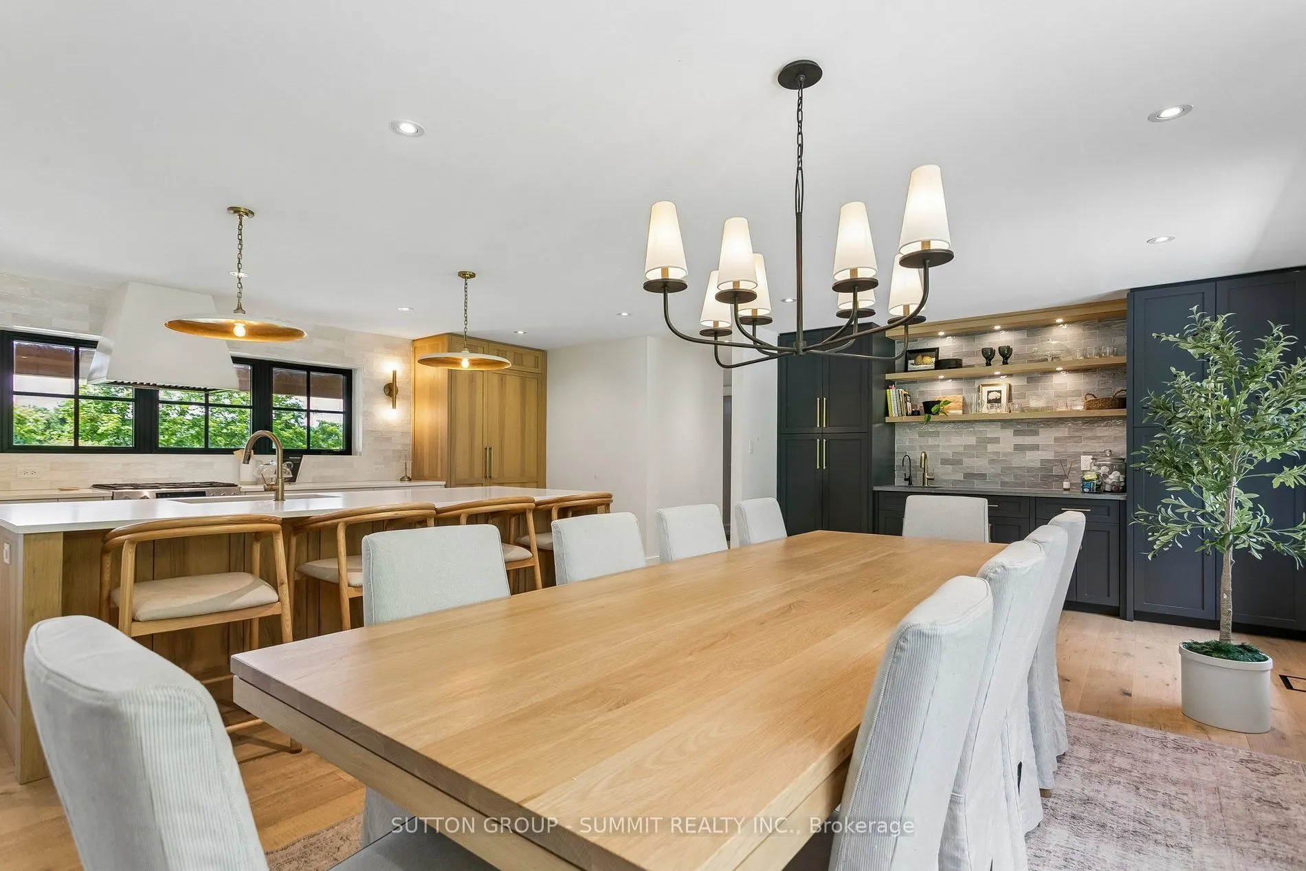 1315 Britannia Road