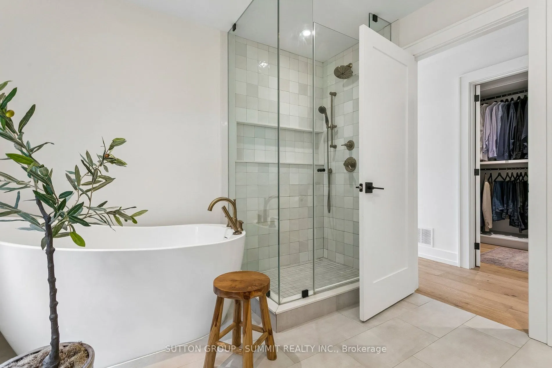 1315 Britannia Road