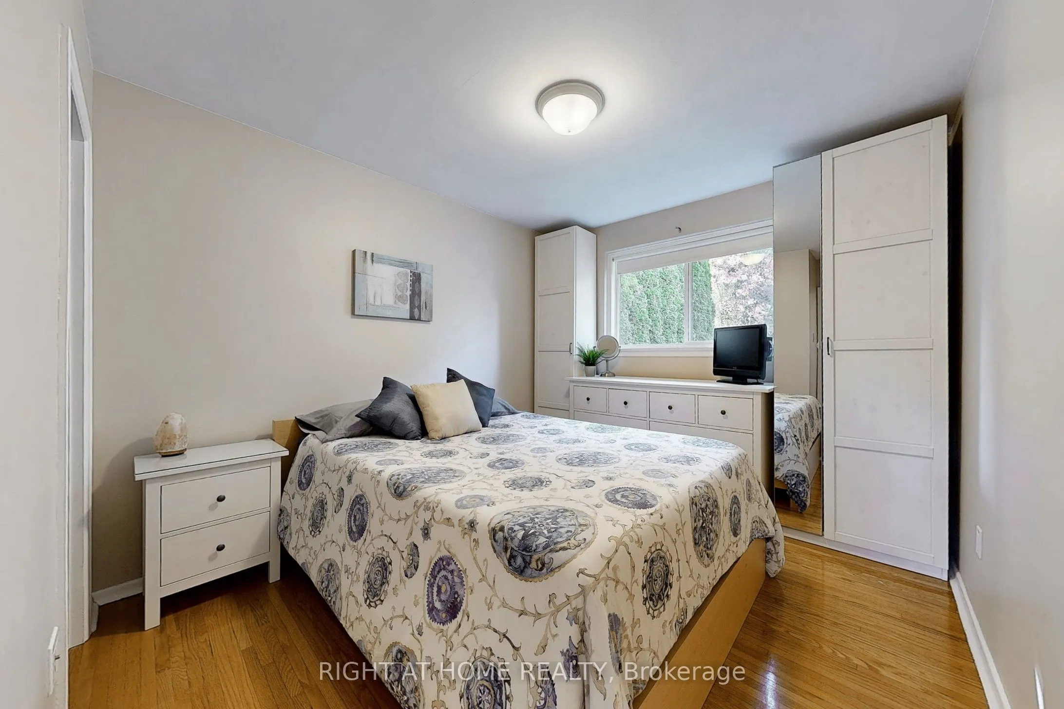 907 Fourth Street