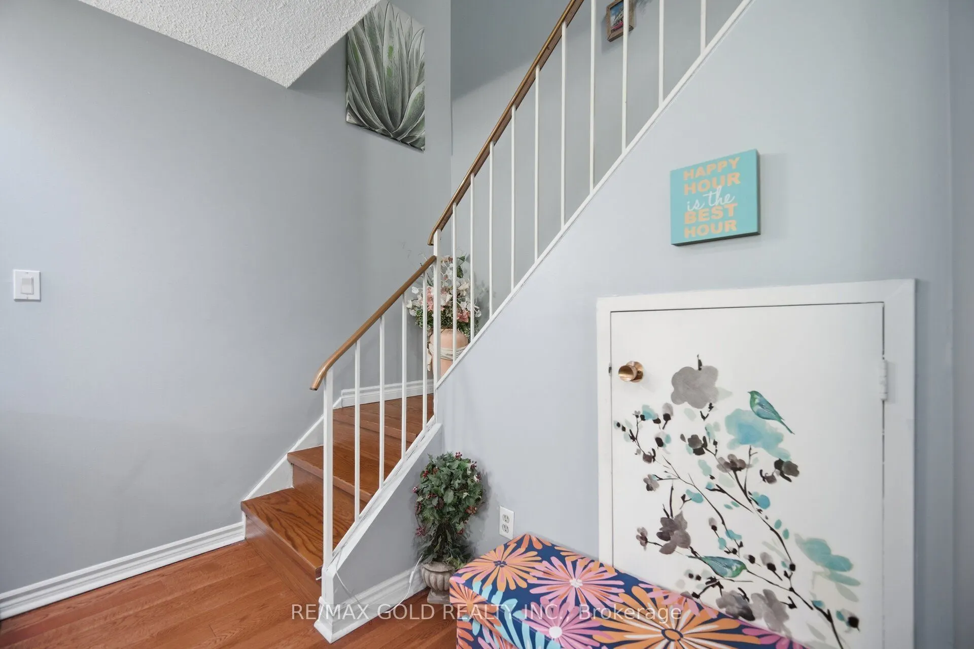 3025 The Credit Woodlands Drive #251