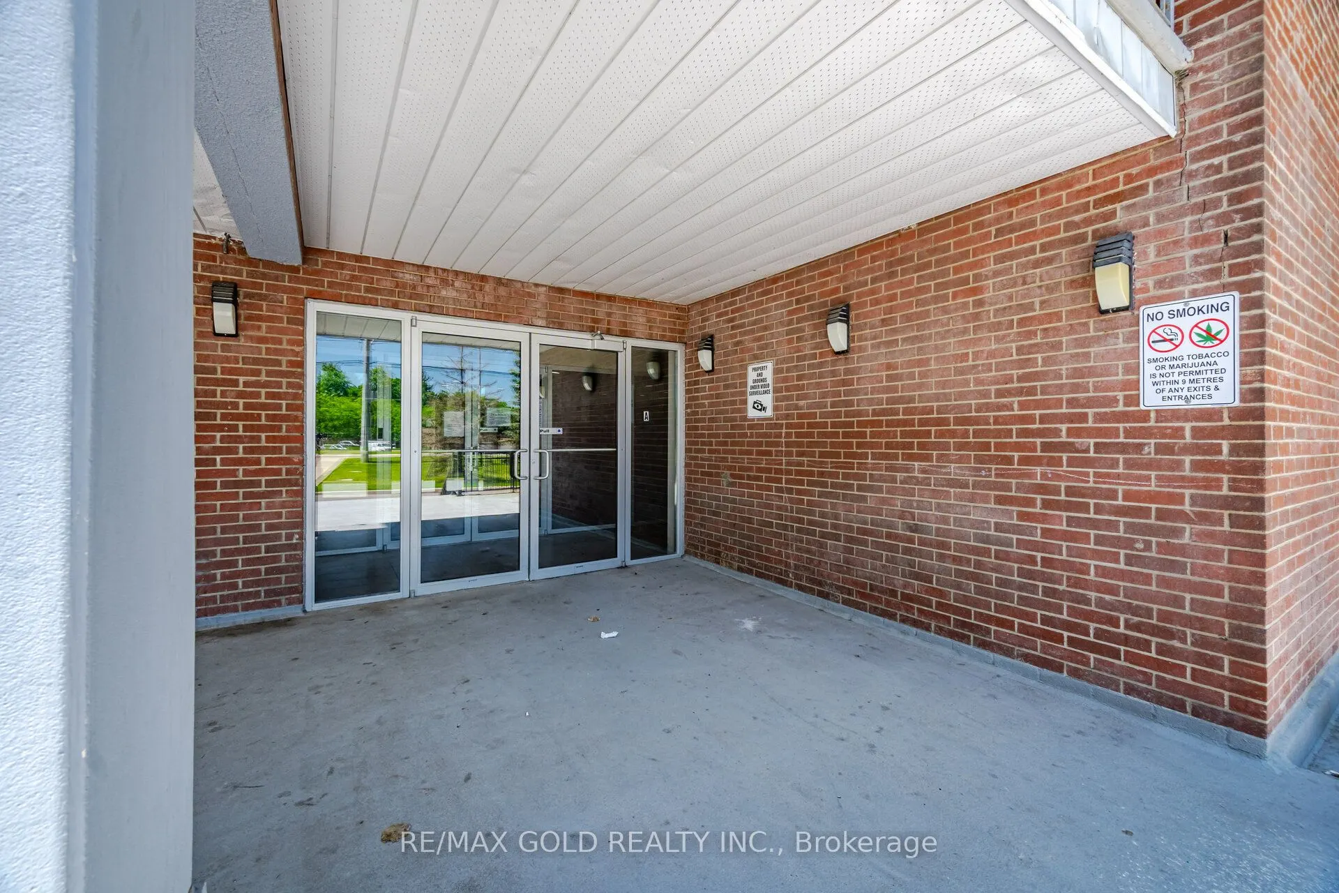 3025 The Credit Woodlands Drive #251