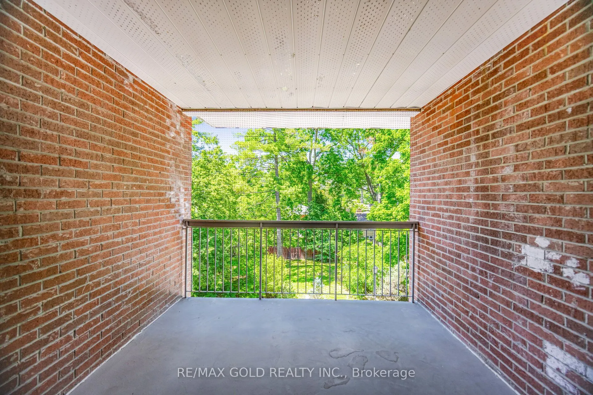 3025 The Credit Woodlands Drive #251