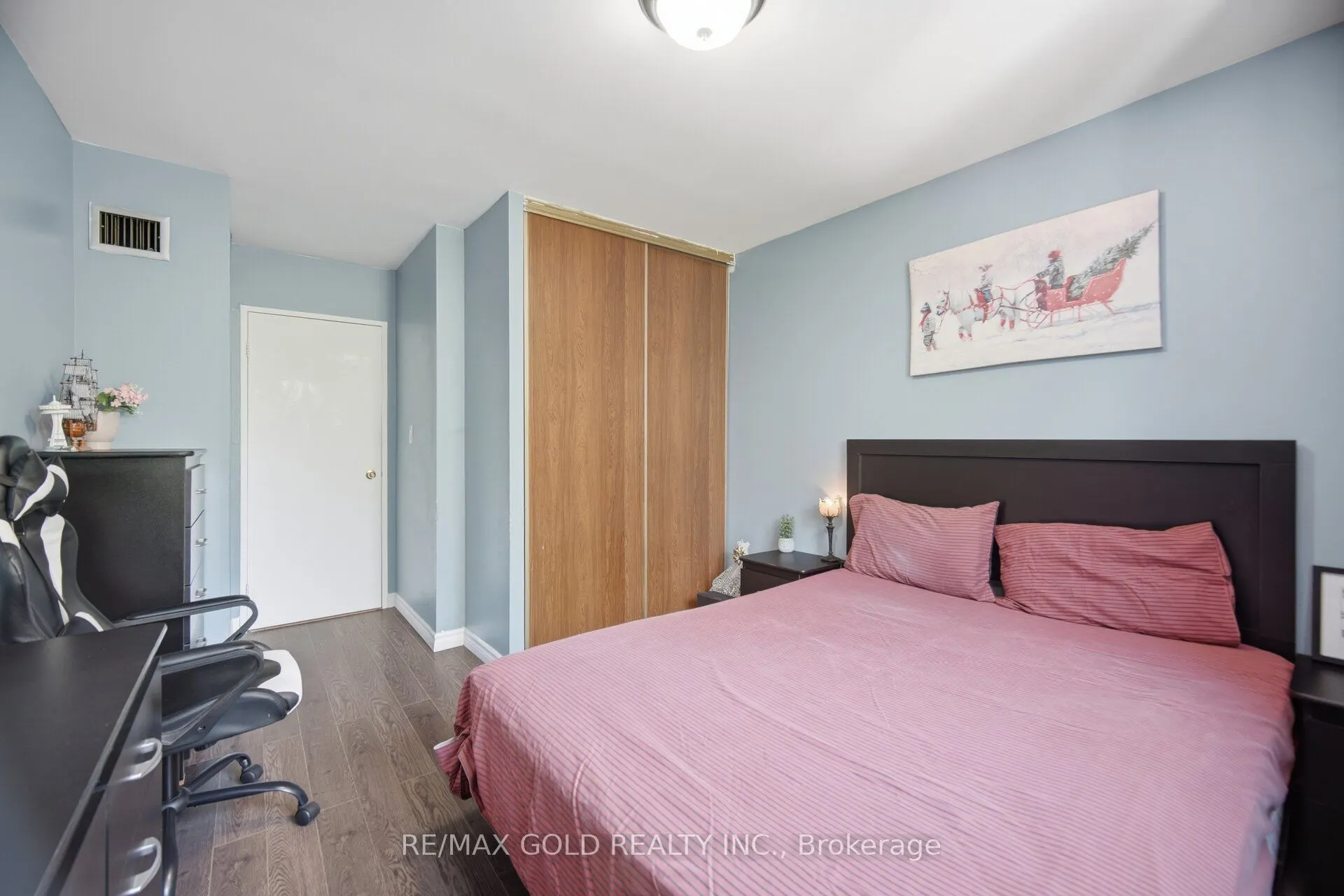 3025 The Credit Woodlands Drive #251