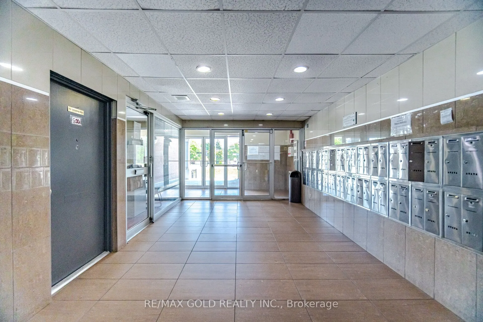 3025 The Credit Woodlands Drive #251