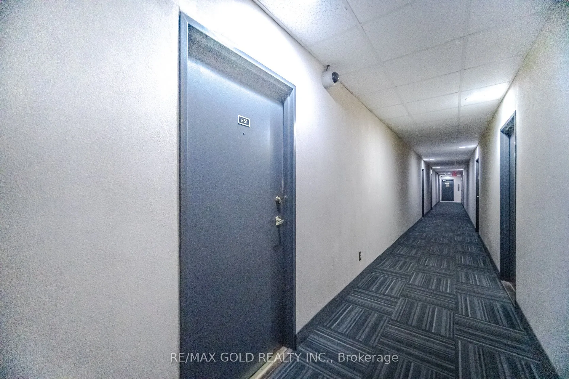 3025 The Credit Woodlands Drive #251
