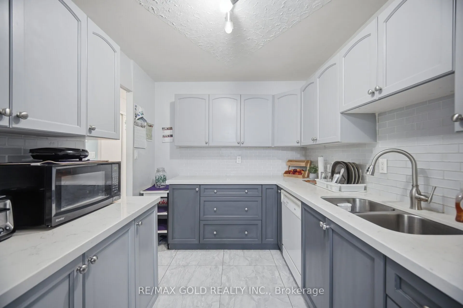 3025 The Credit Woodlands Drive #251