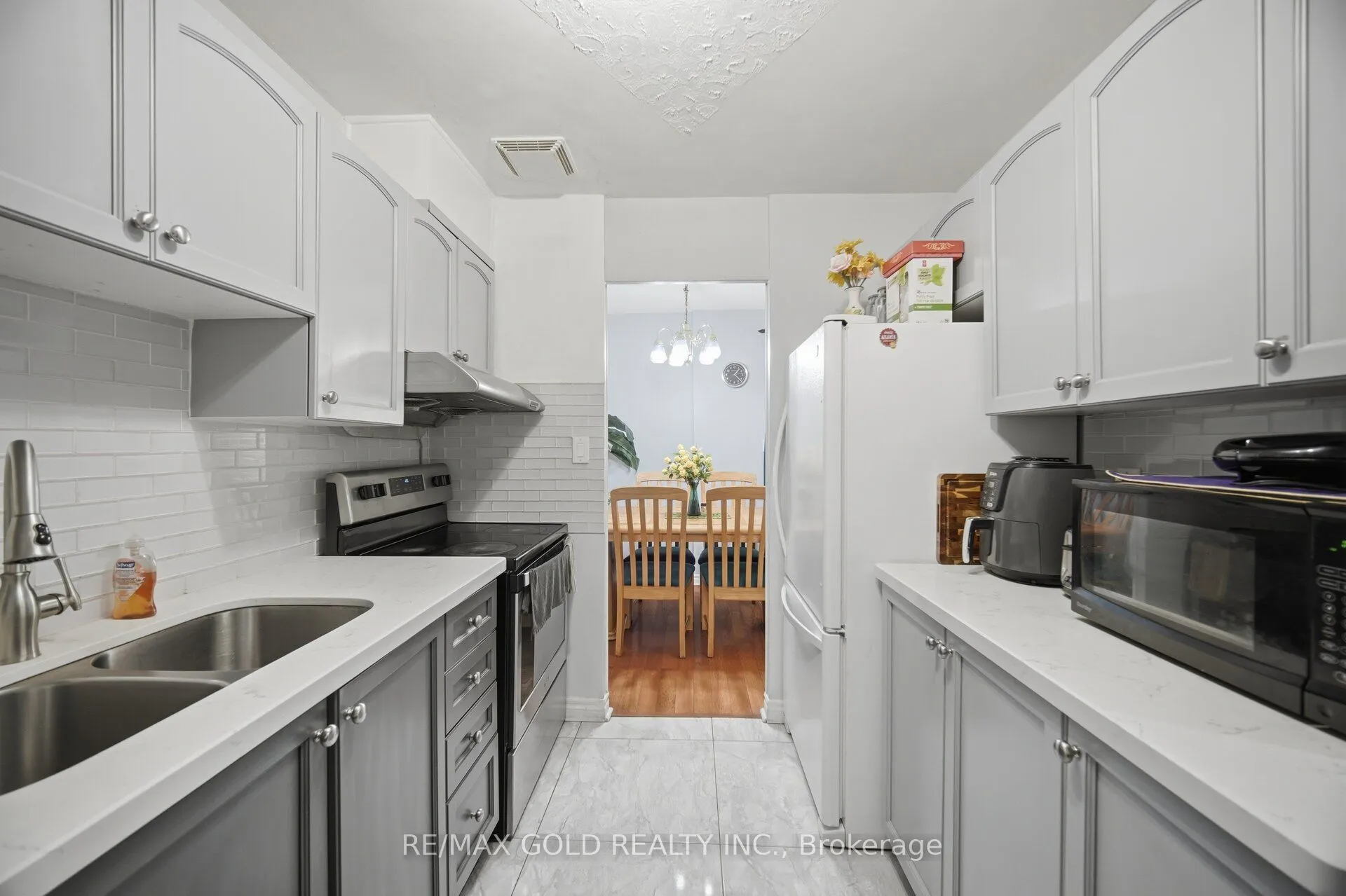 3025 The Credit Woodlands Drive #251