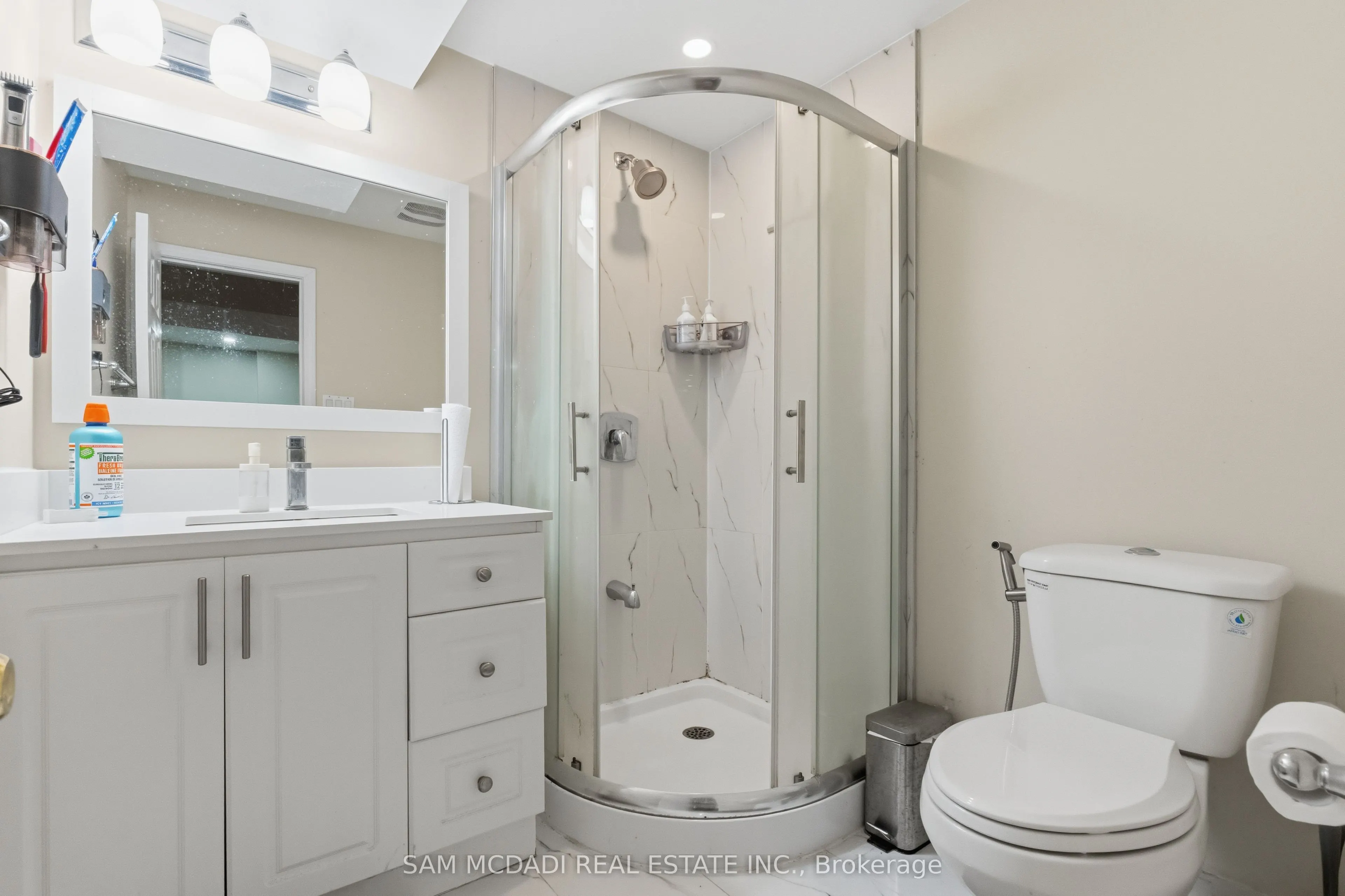 5604 Doctor Peddle Crescent