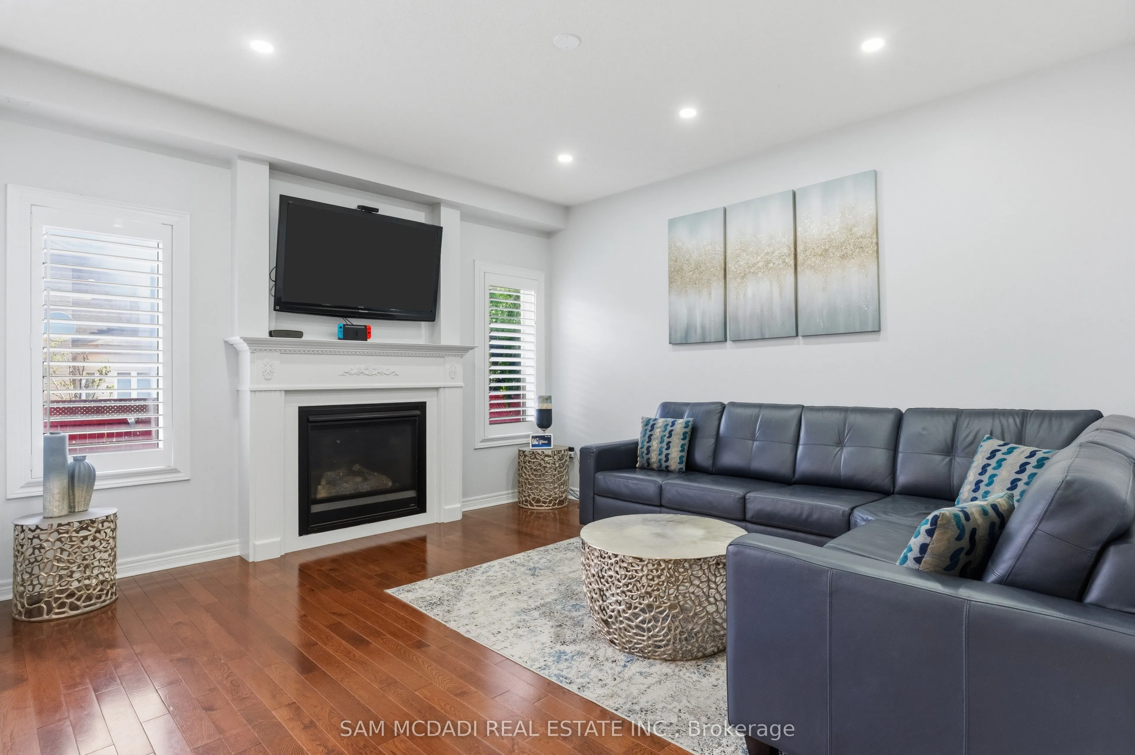 5604 Doctor Peddle Crescent