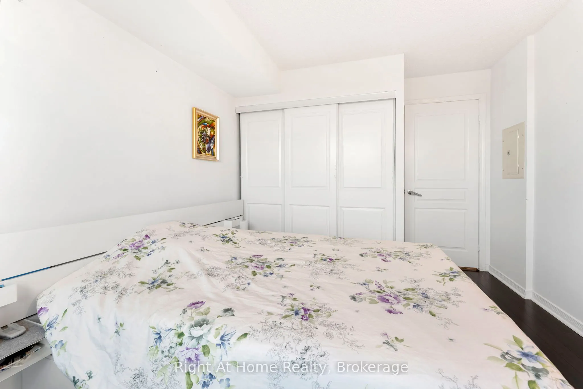 2545 Erin Centre Boulevard #1611