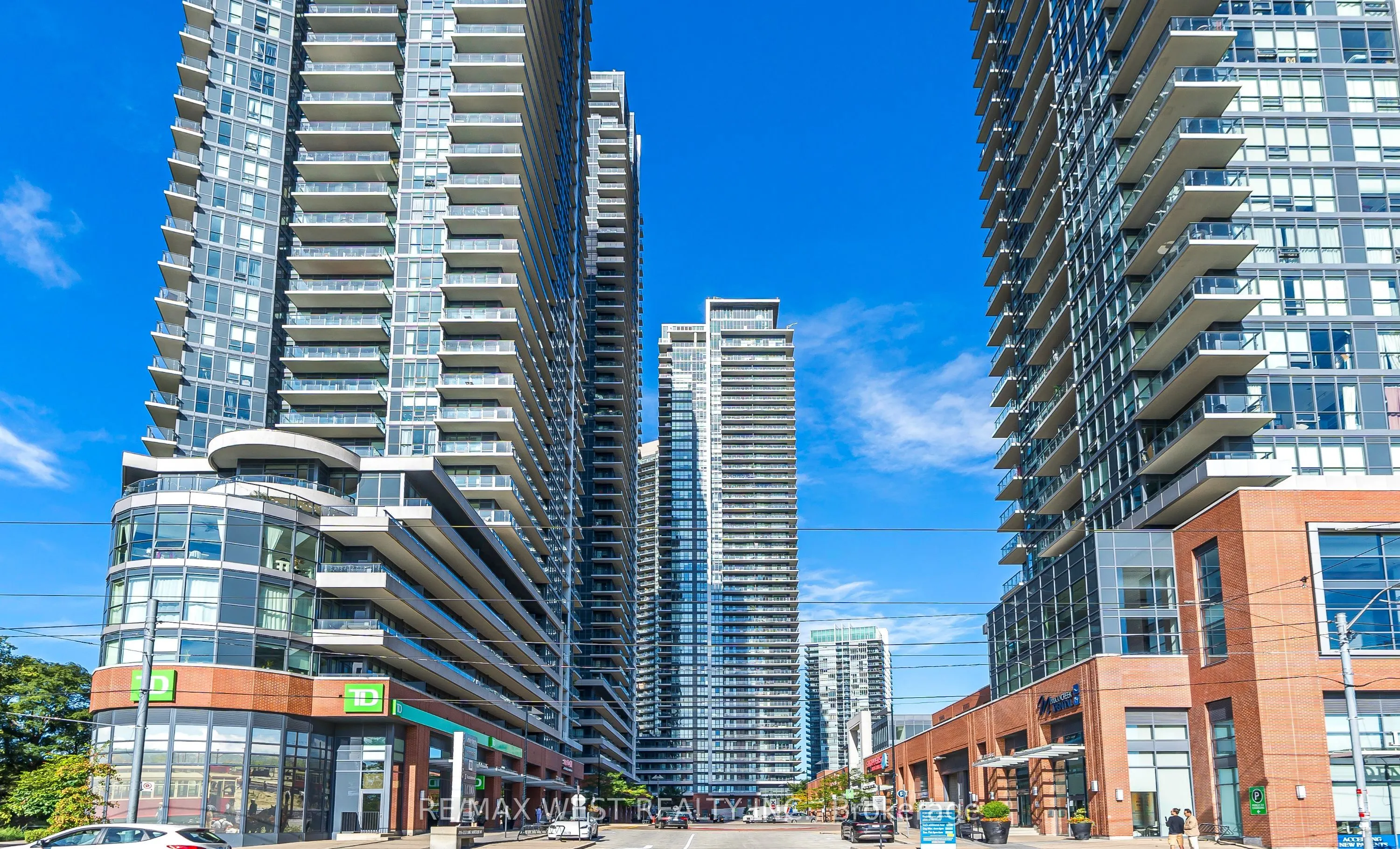 10 Park Lawn Road #1705