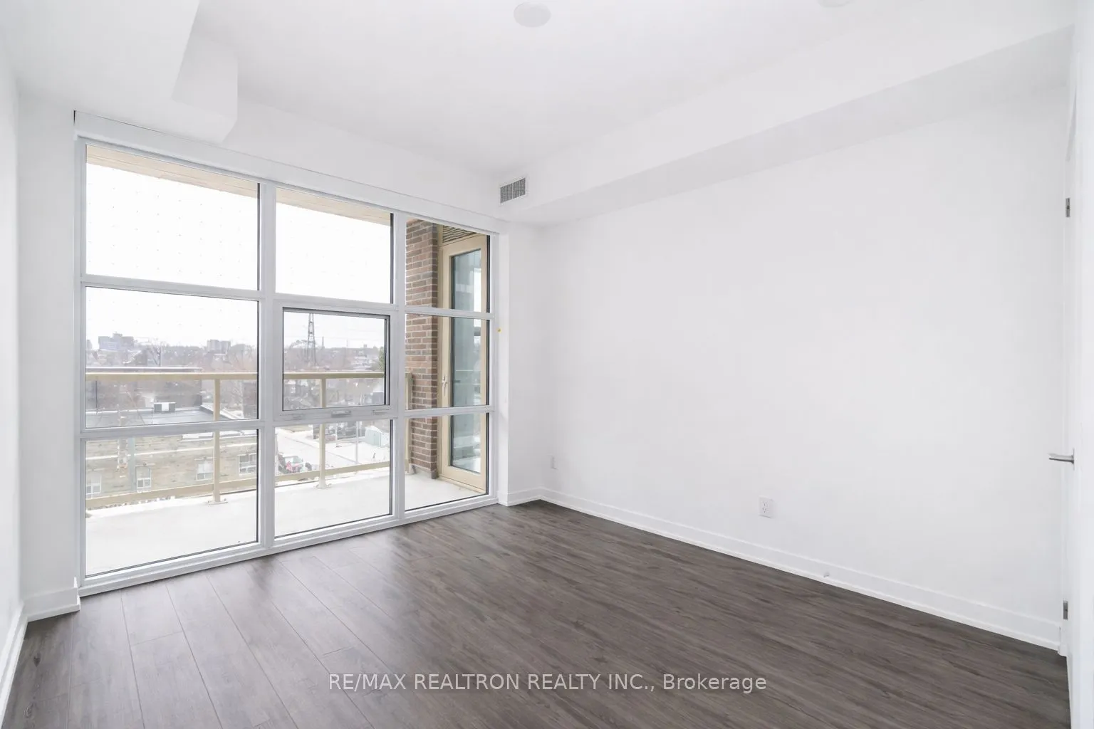 1787 St Clair Avenue #418