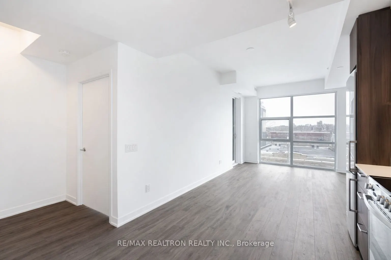 1787 St Clair Avenue #418
