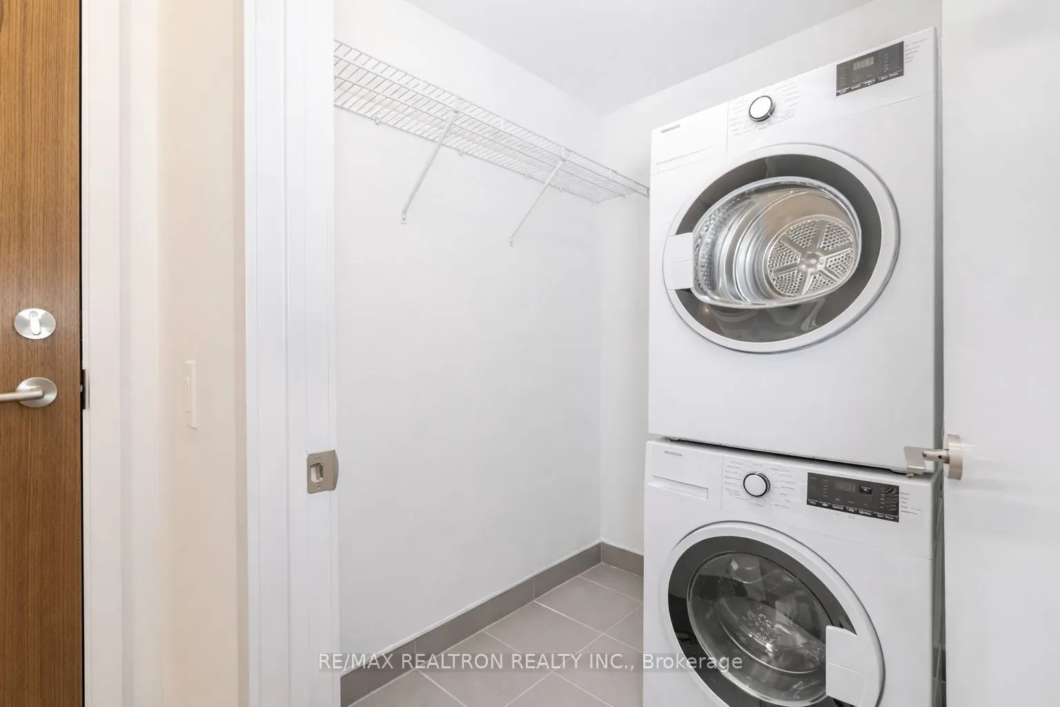 1787 St Clair Avenue #418