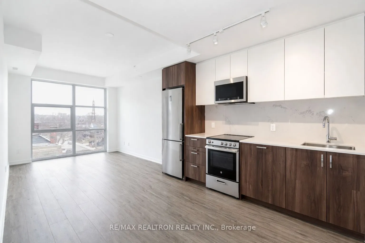 1787 St Clair Avenue #418