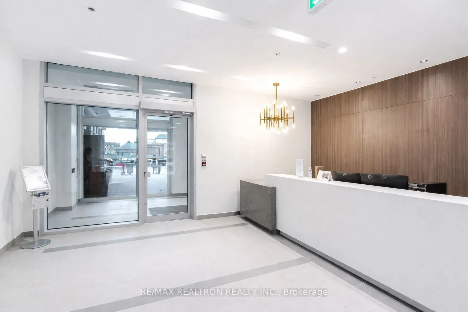 1787 St Clair Avenue #418
