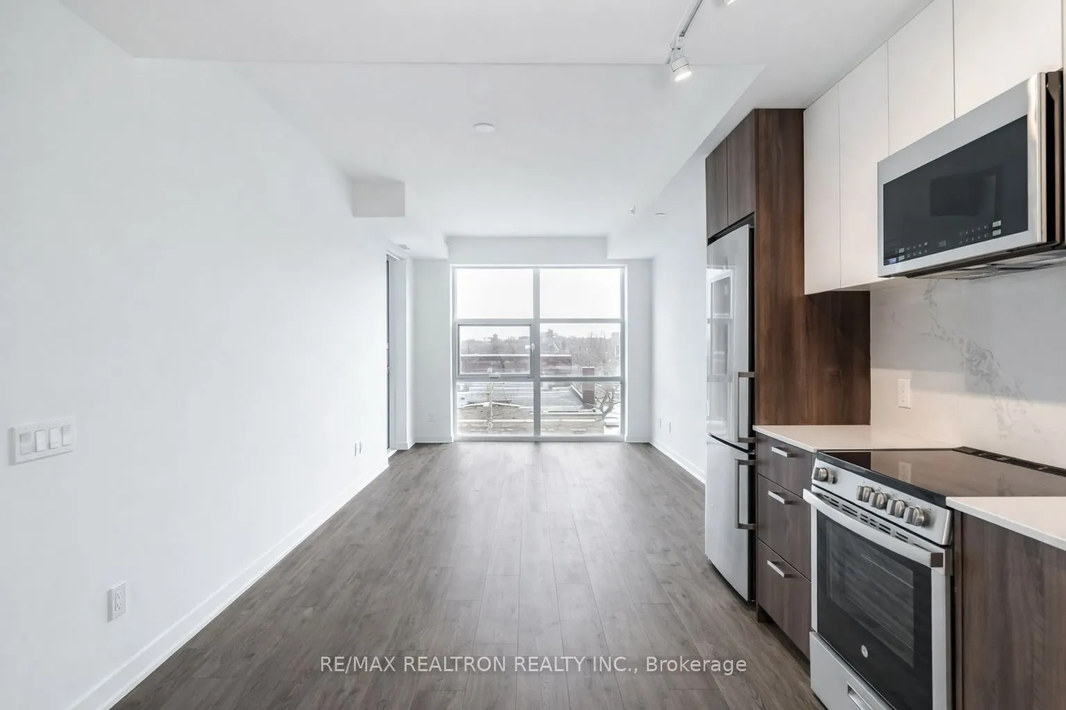 1787 St Clair Avenue #418