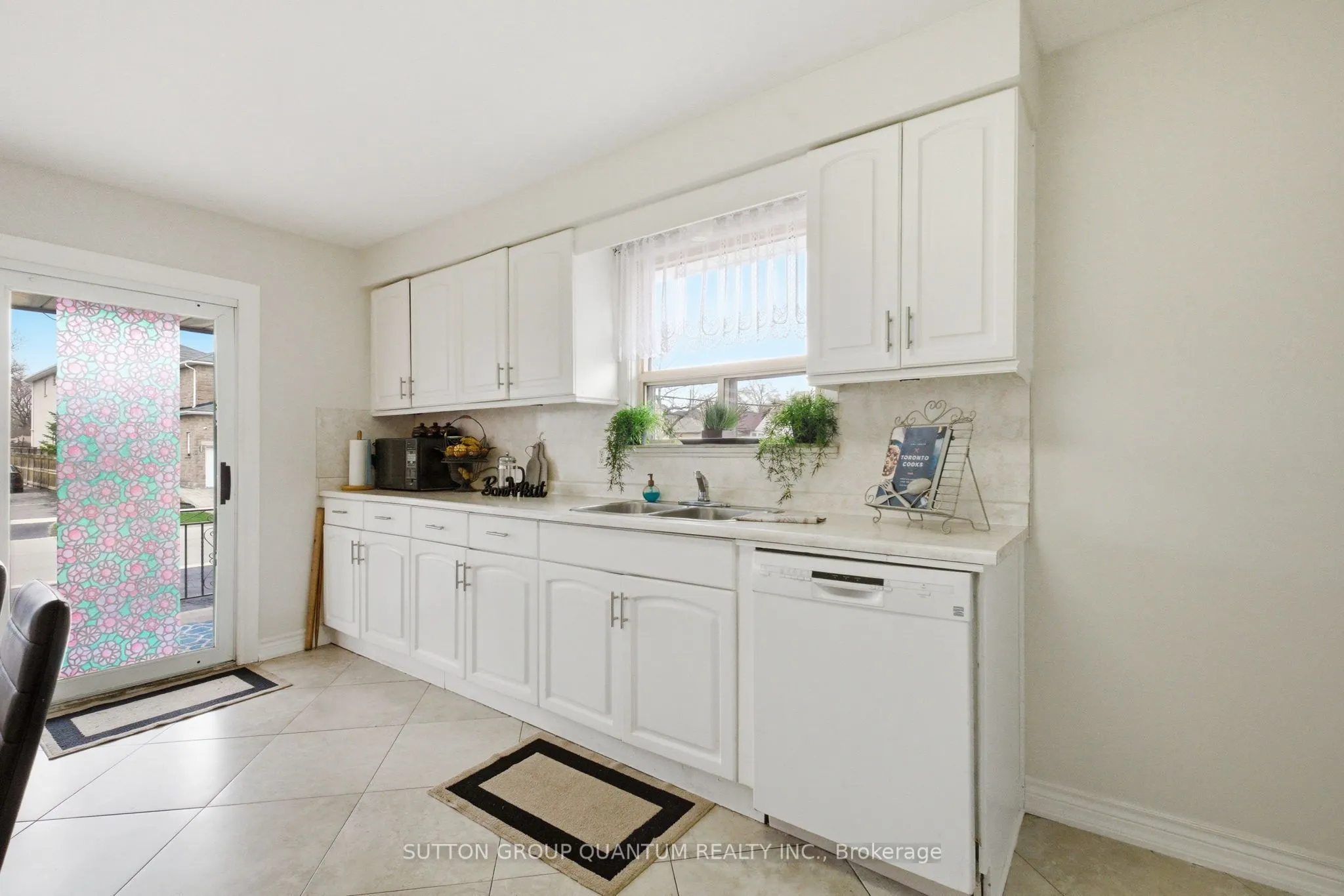 1257 Alexandra Avenue