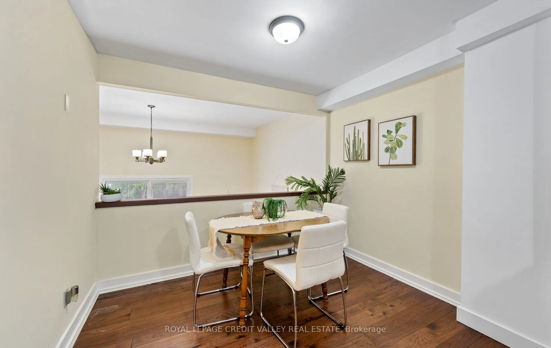 7 Hillpark Trail
