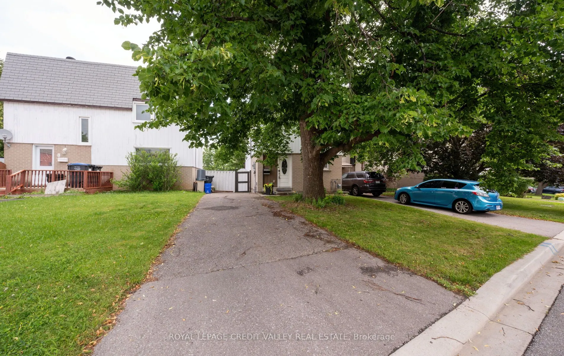 7 Hillpark Trail