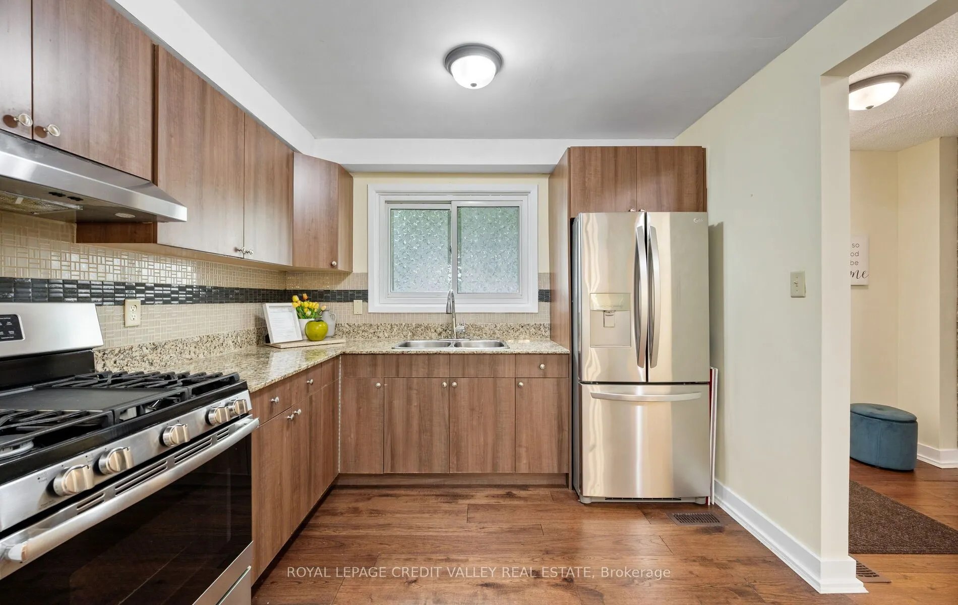 7 Hillpark Trail