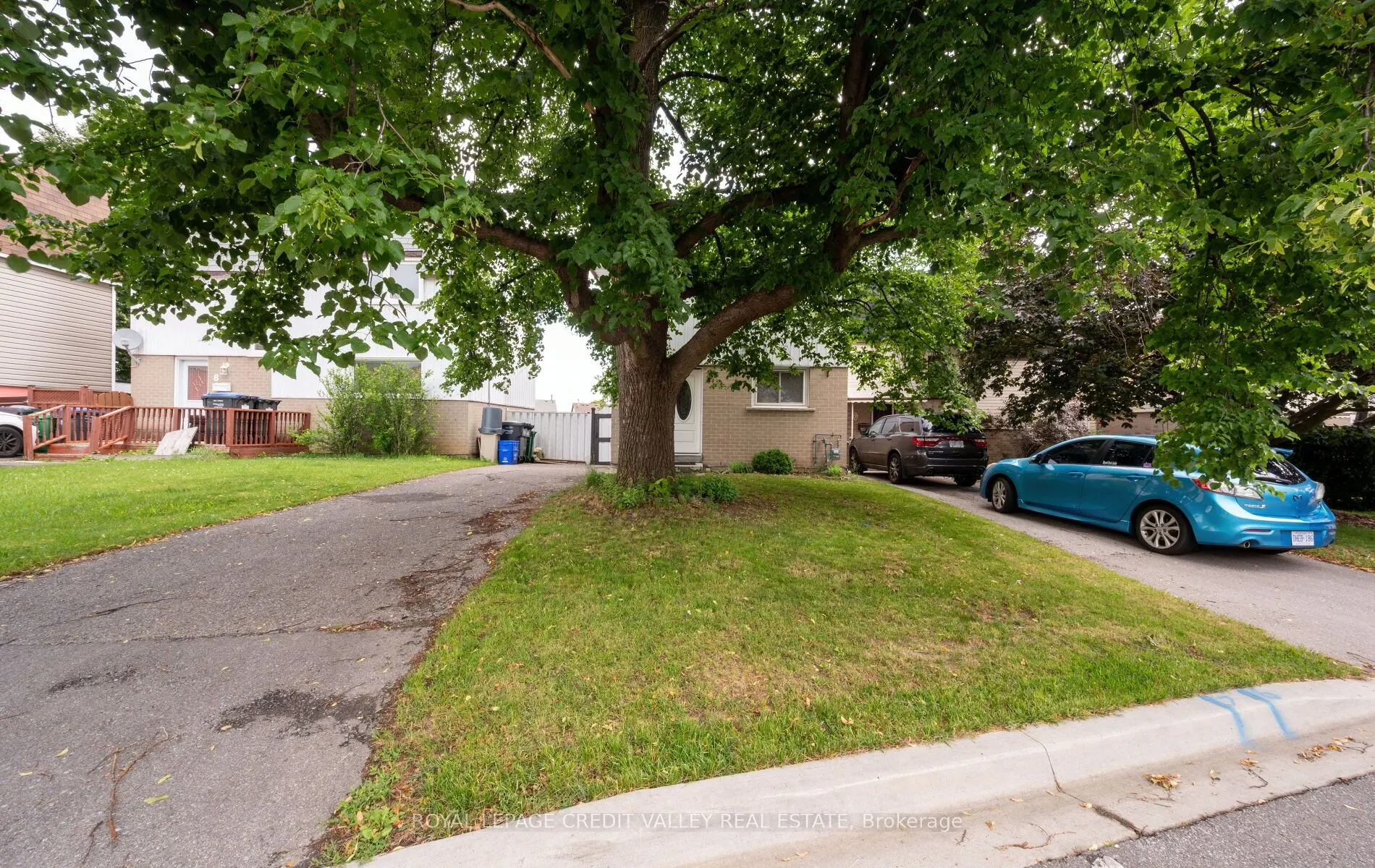 7 Hillpark Trail